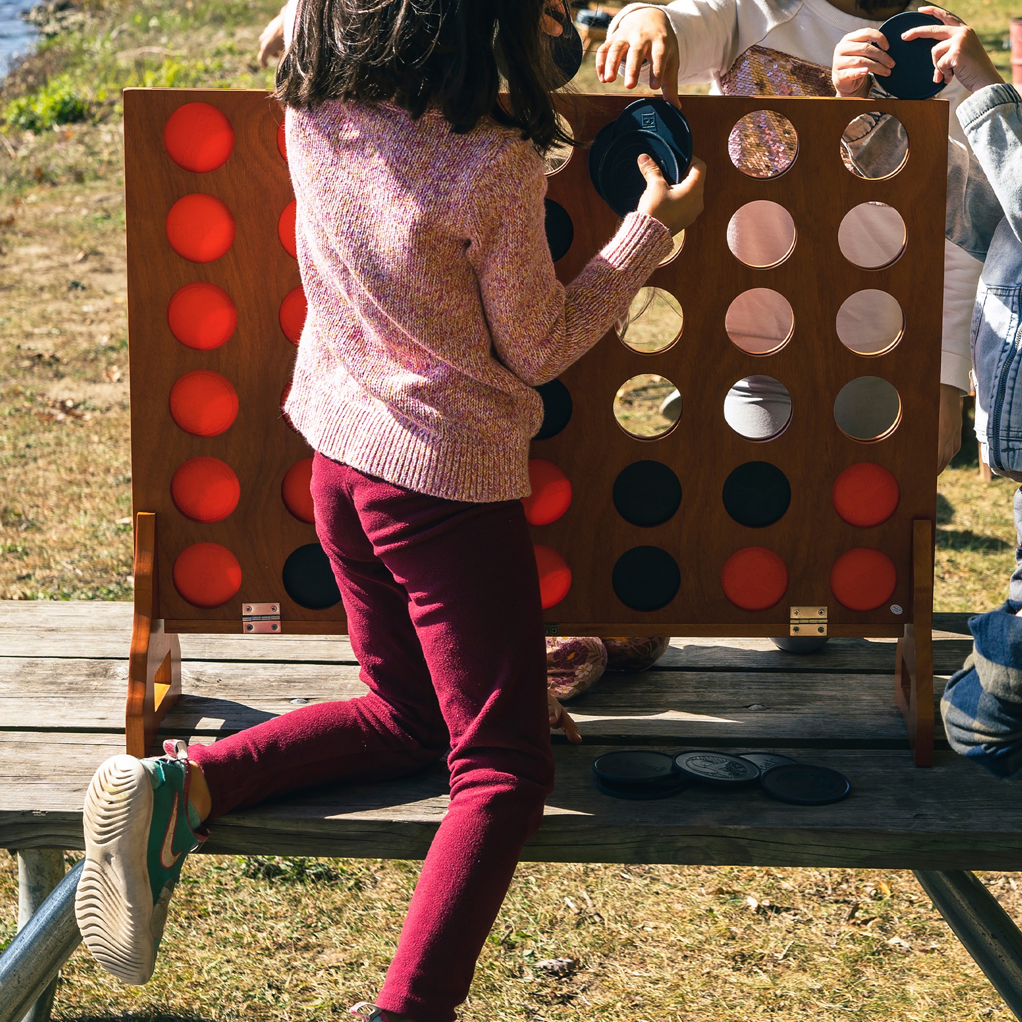 Elakai Giant Four in a Row