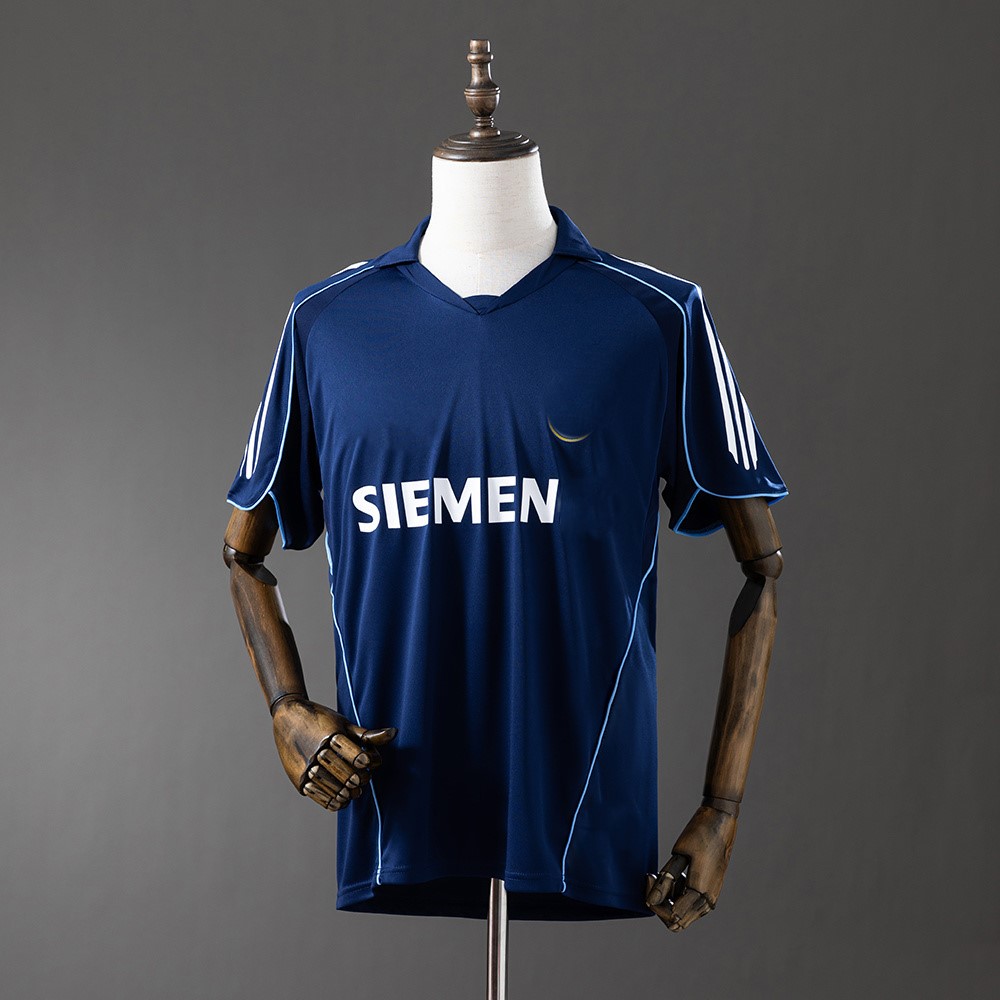 05-06 Real Madrid home and away retro jerseys