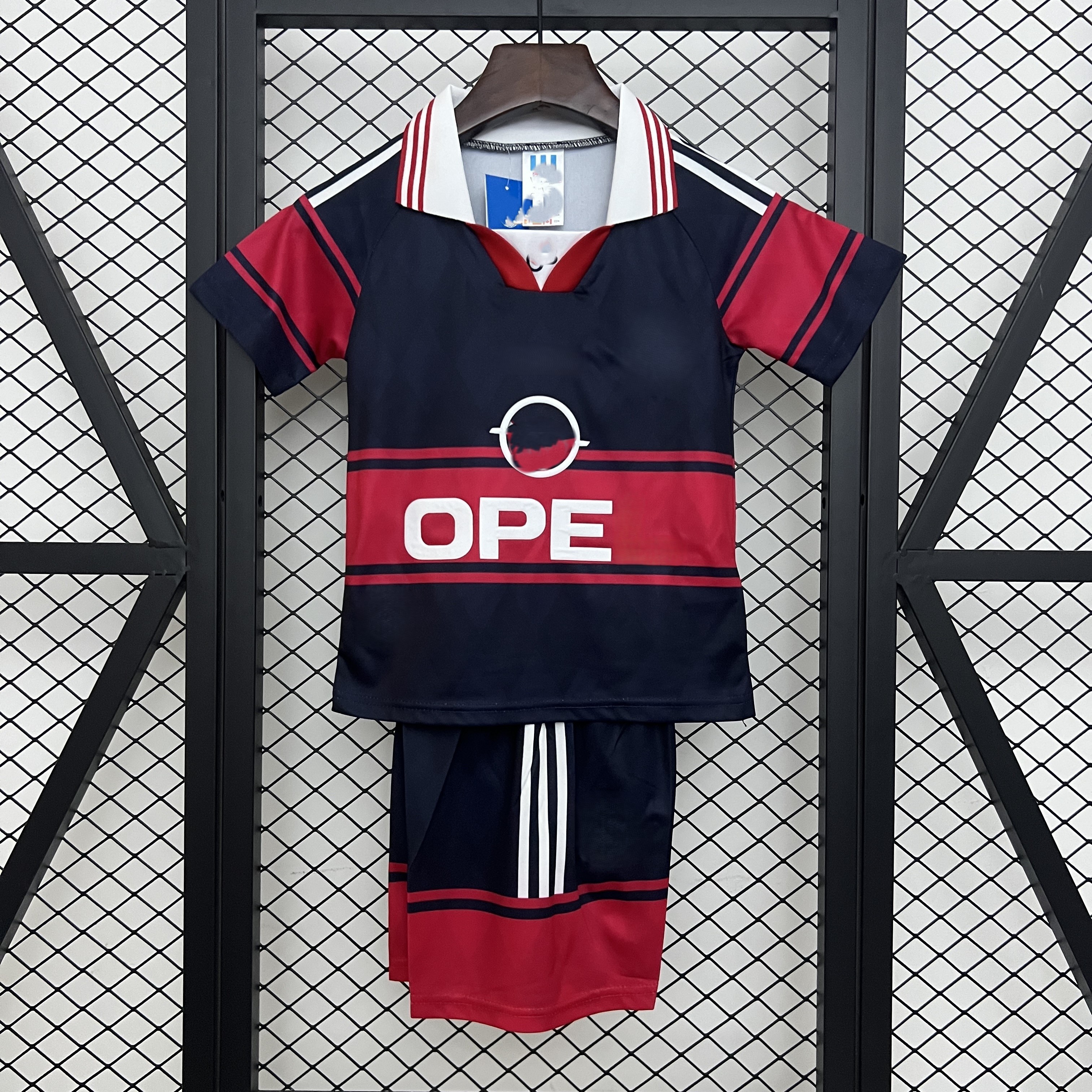 Bayern Munich retro children's clothing