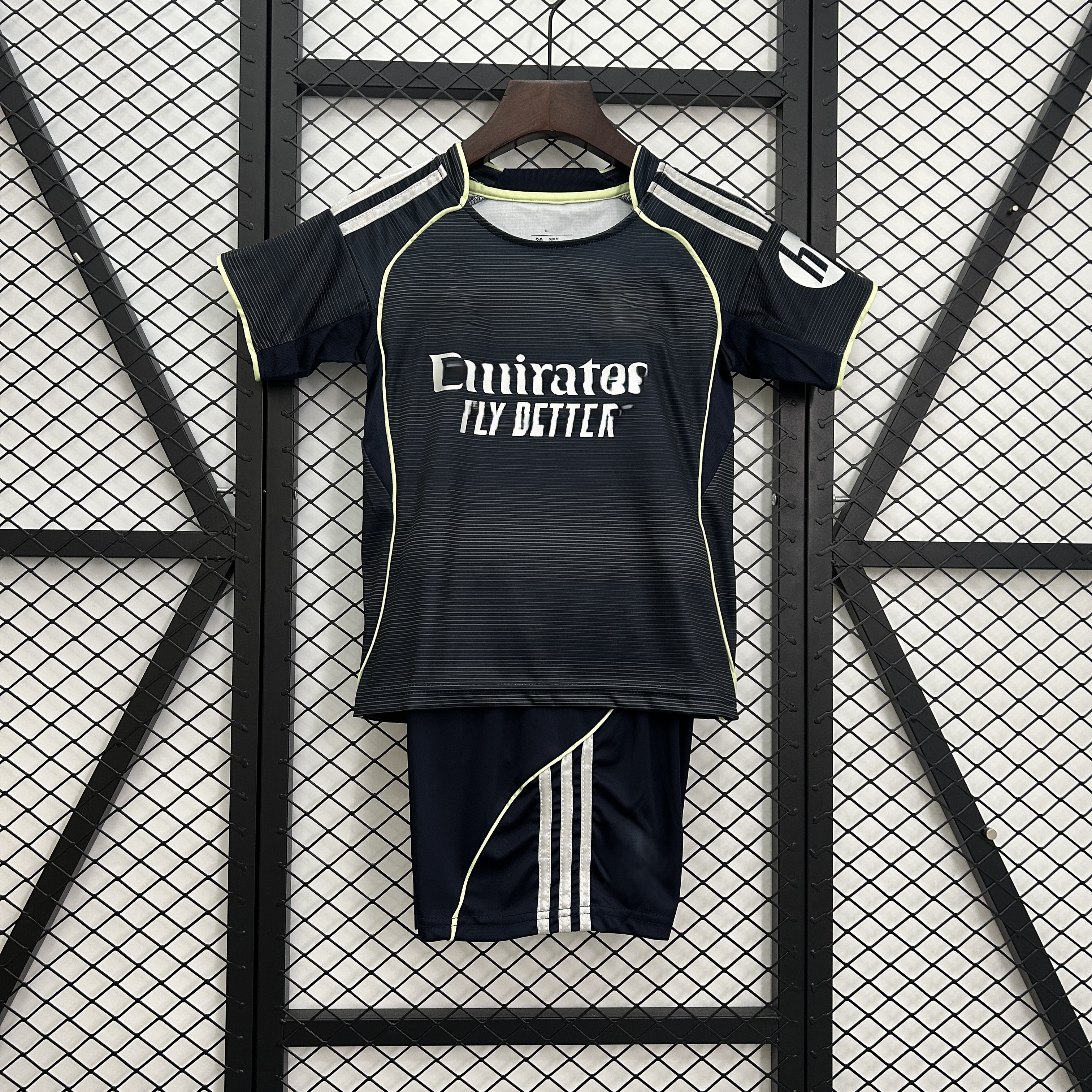 25-26 Real Madrid children's jersey