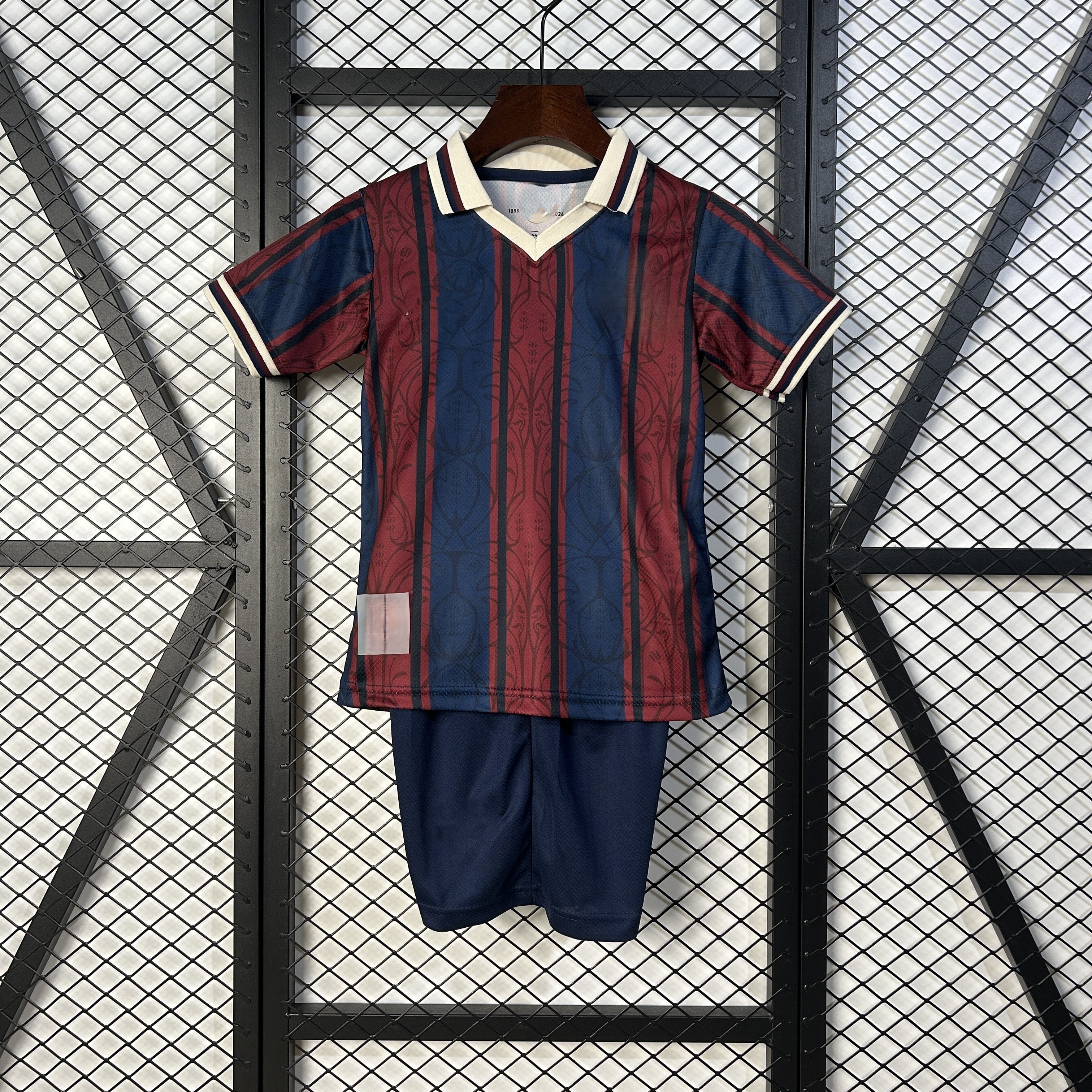 Barcelona Retro Kidswear