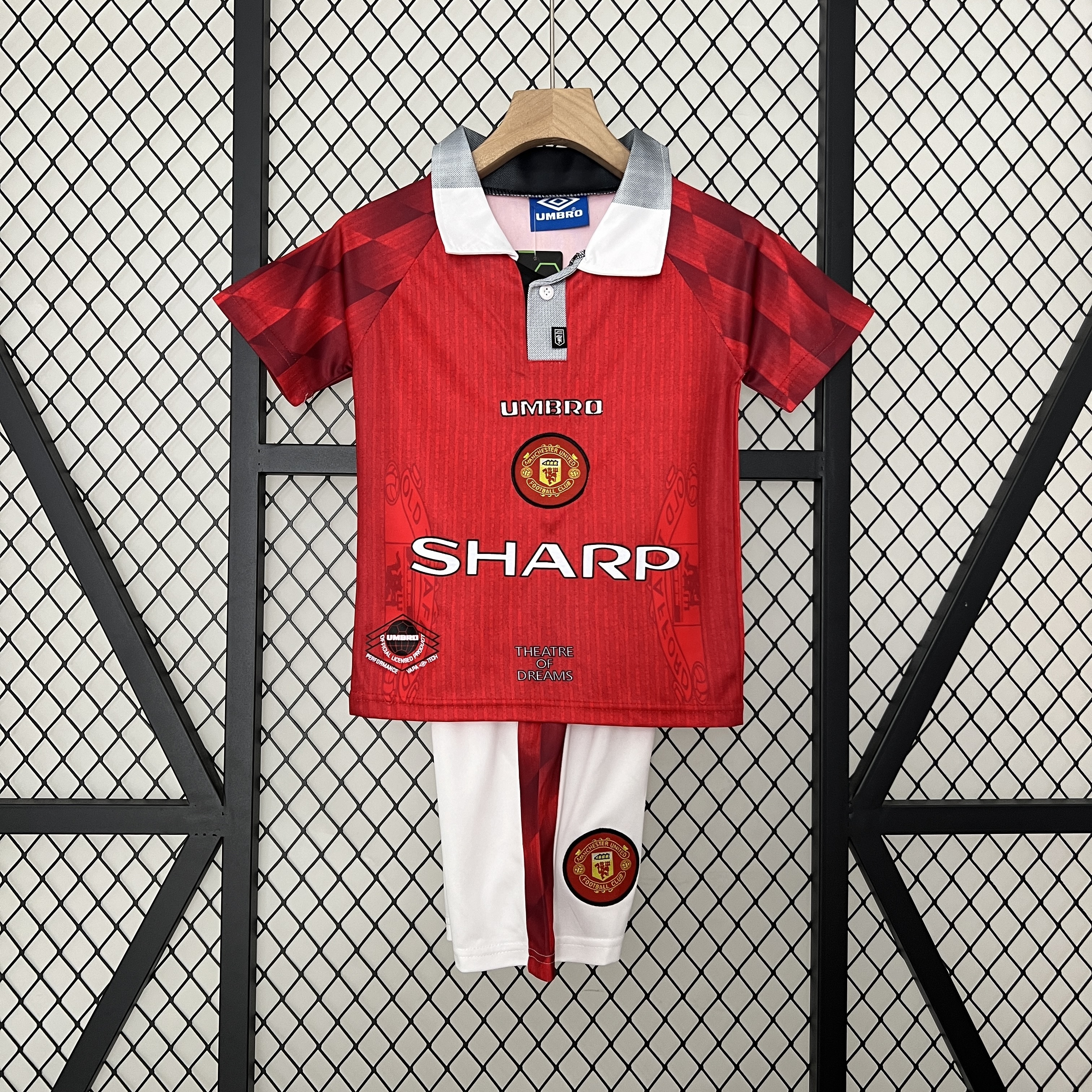 Manchester United retro kids' clothing