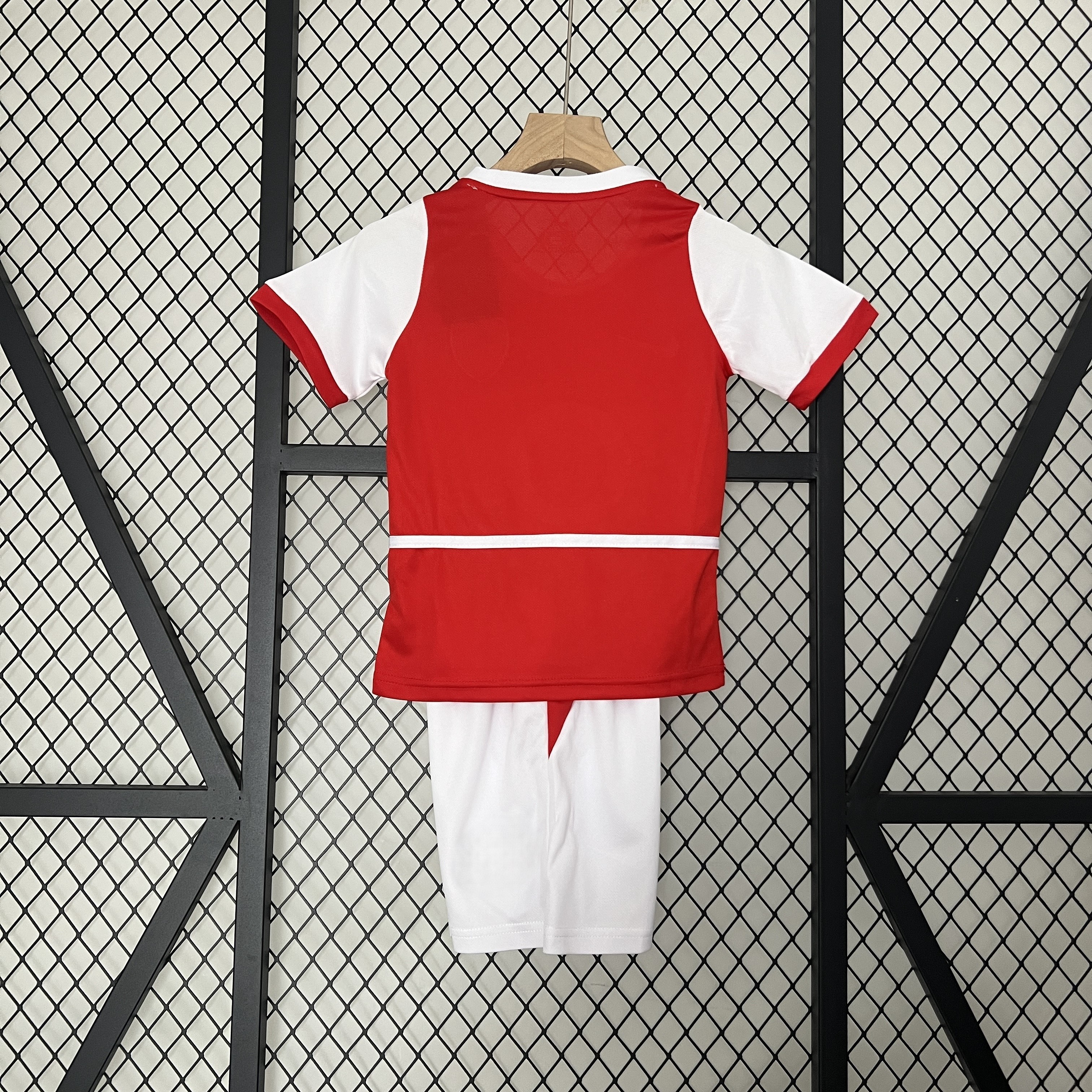 02-06 Arsenal Retro Edition Children's Clothing