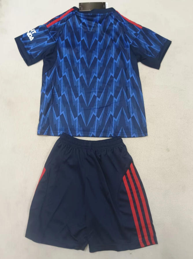 New Arsenal kids' jersey