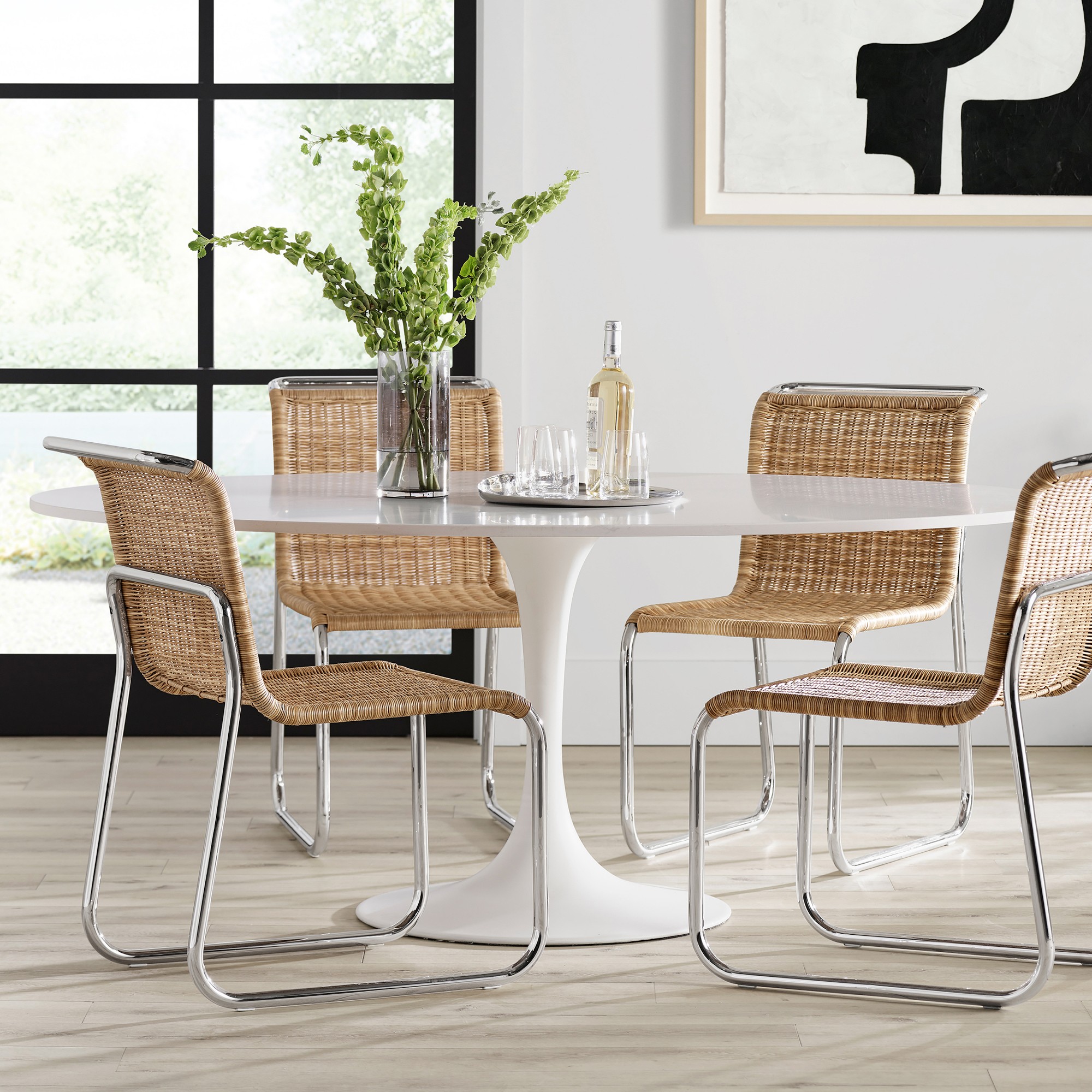 Tulip Oval Pedestal Dining Table (70