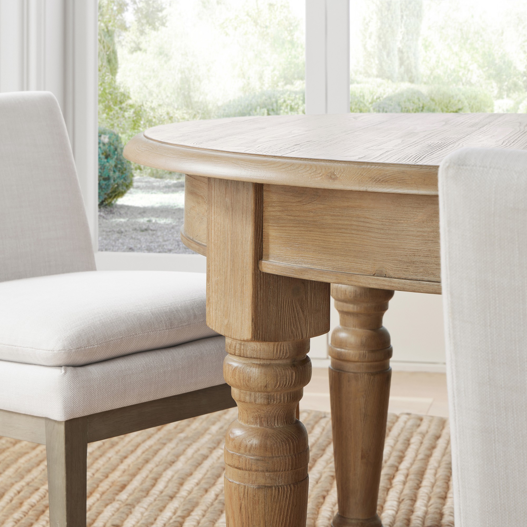 Harvest Extendable Round Dining Table (48