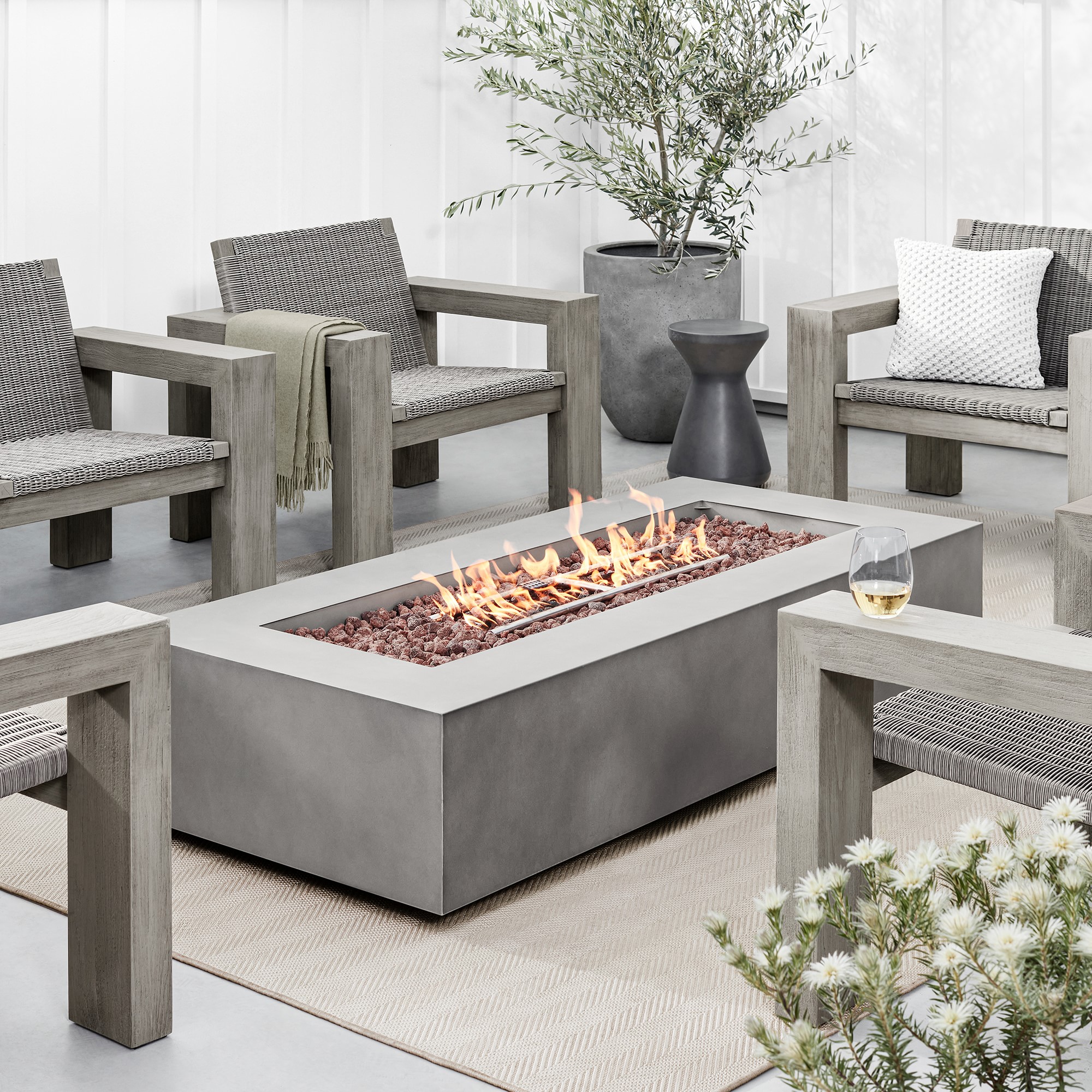 Cardona Rectangular Fire Table (42