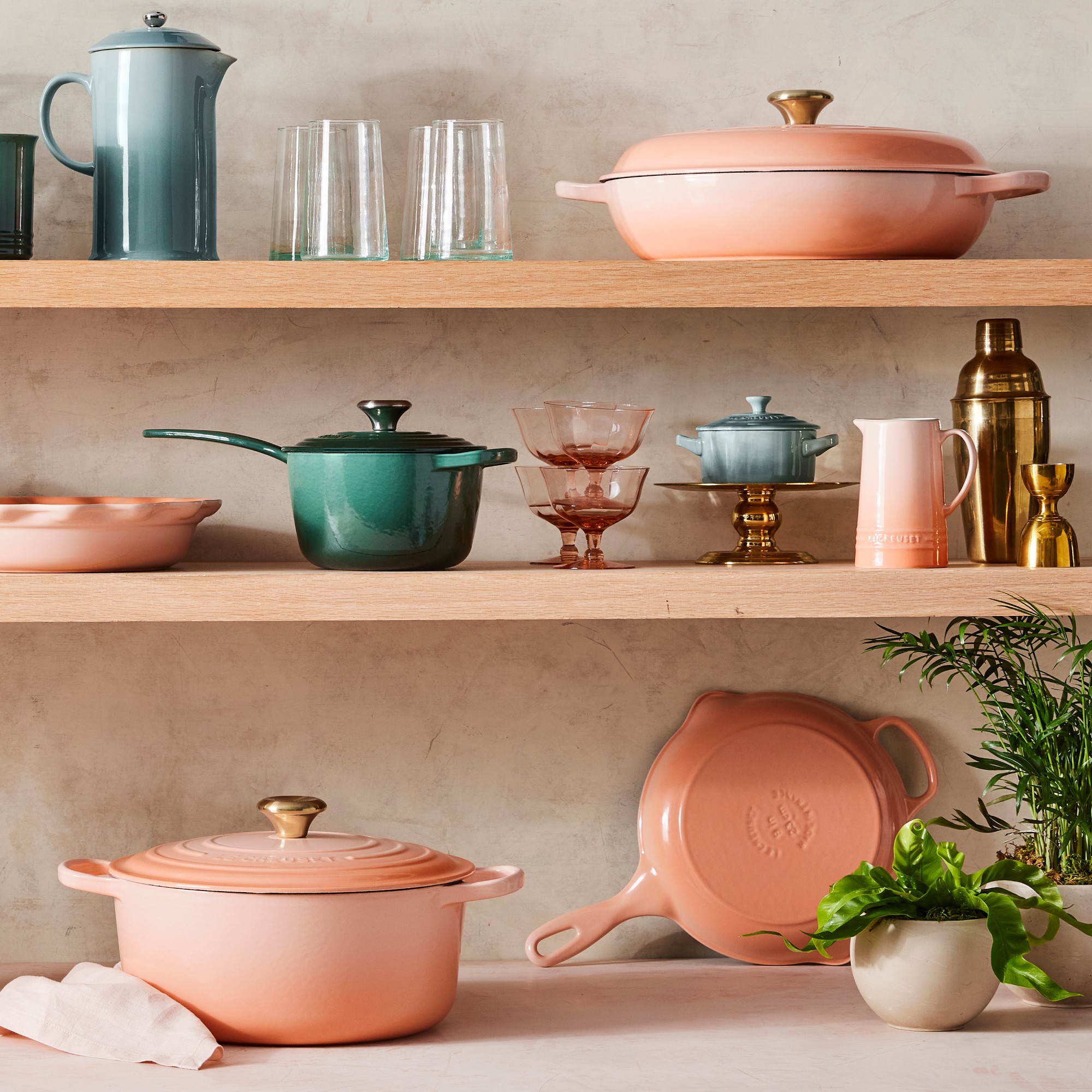 Le Creuset Signature Enameled Cast Iron Round Dutch Oven