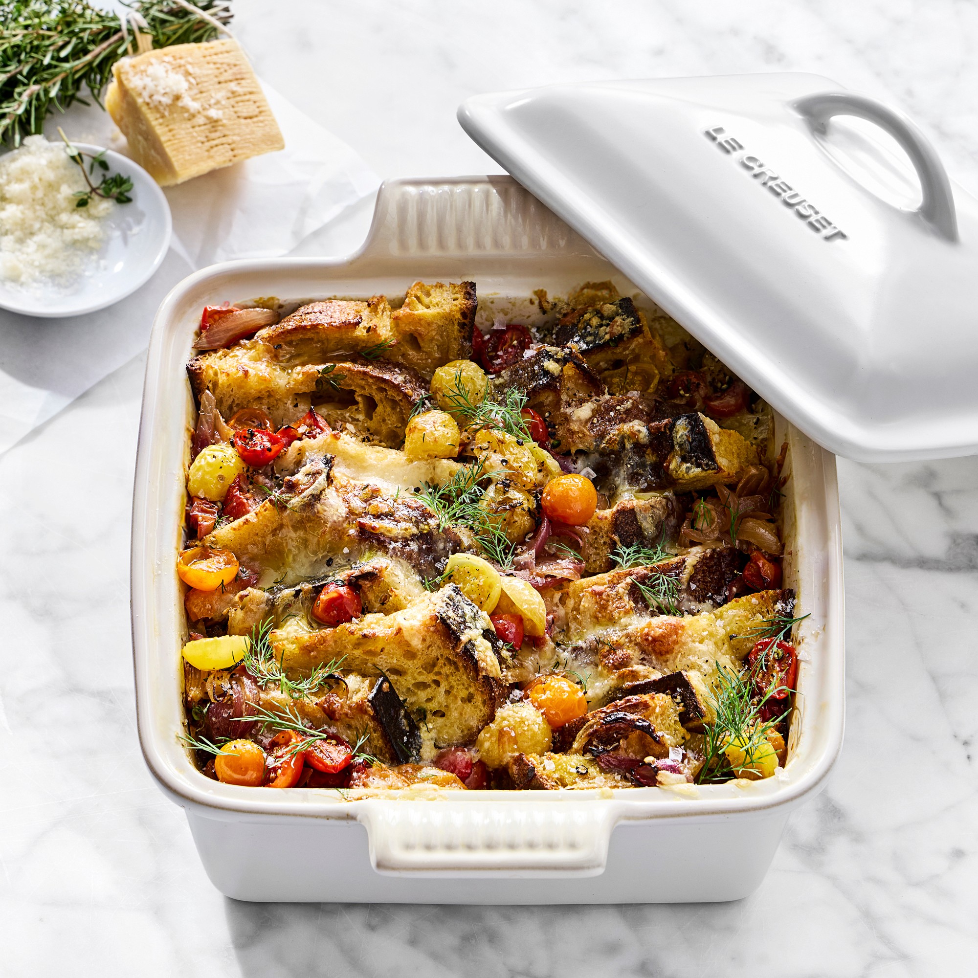 Le Creuset Heritage Stoneware Shallow Square Covered Baker, 2-Qt.