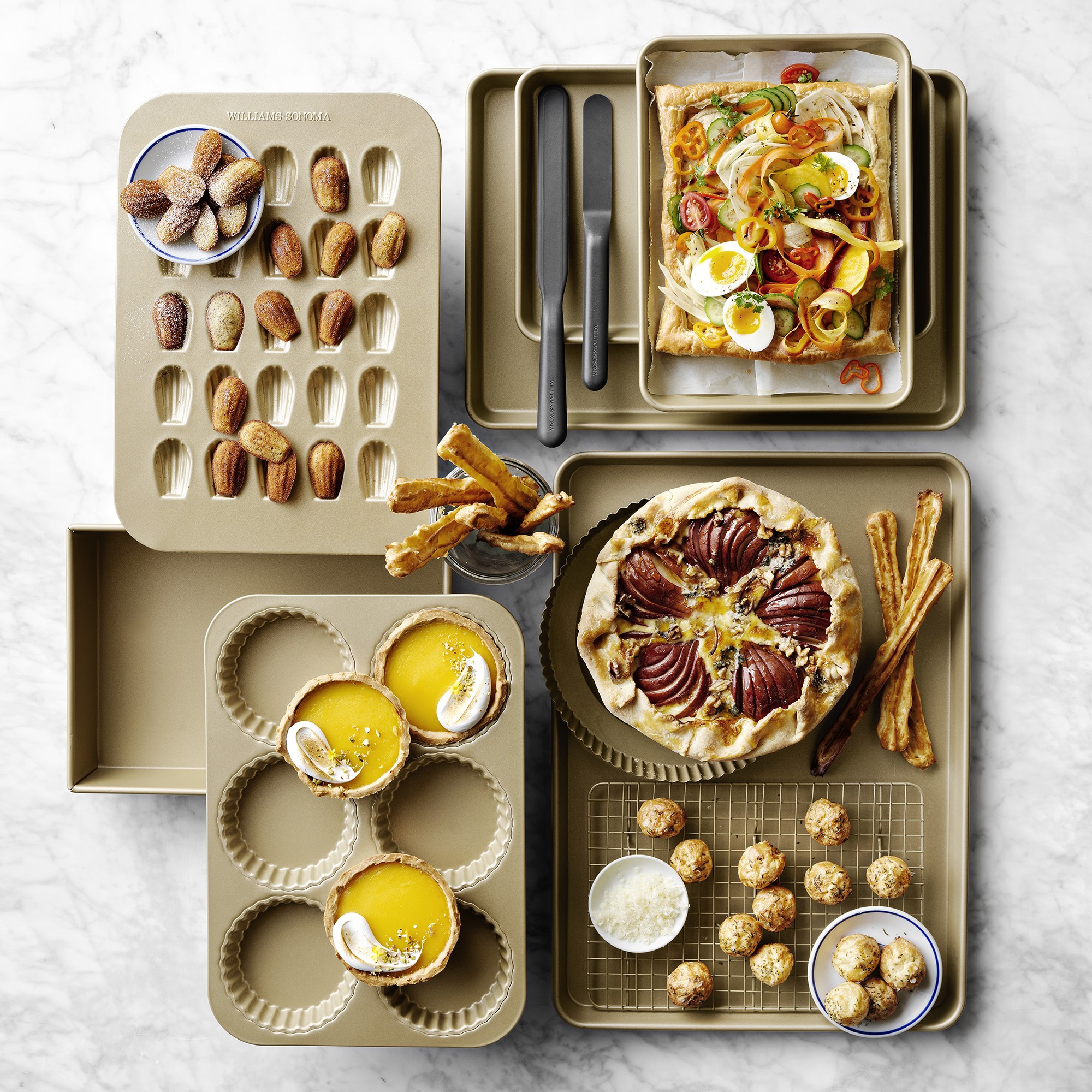 Williams Sonoma Goldtouch® Pro Tart Pan with Removable Bottom
