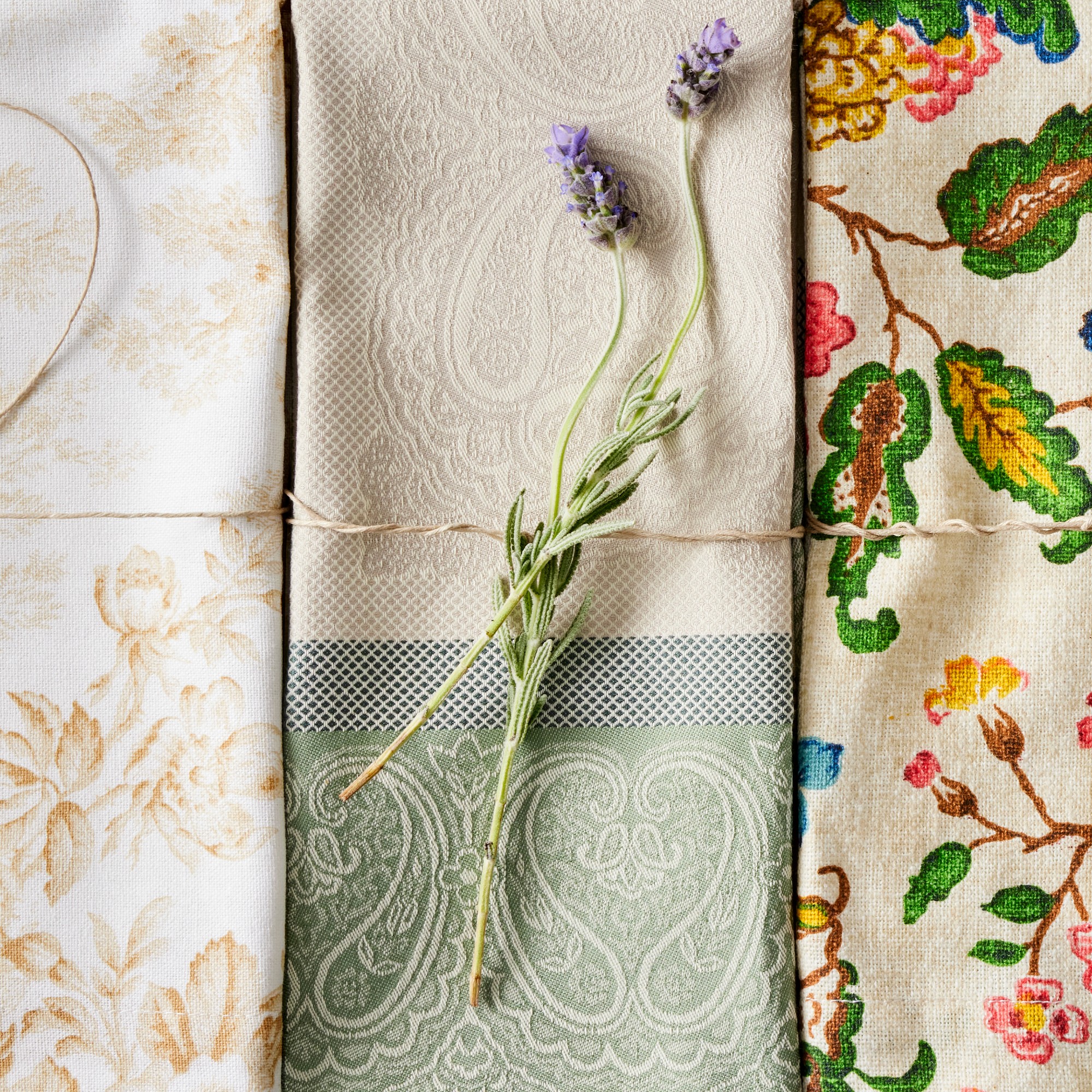Jacquard Madrid Napkins, Set of 4