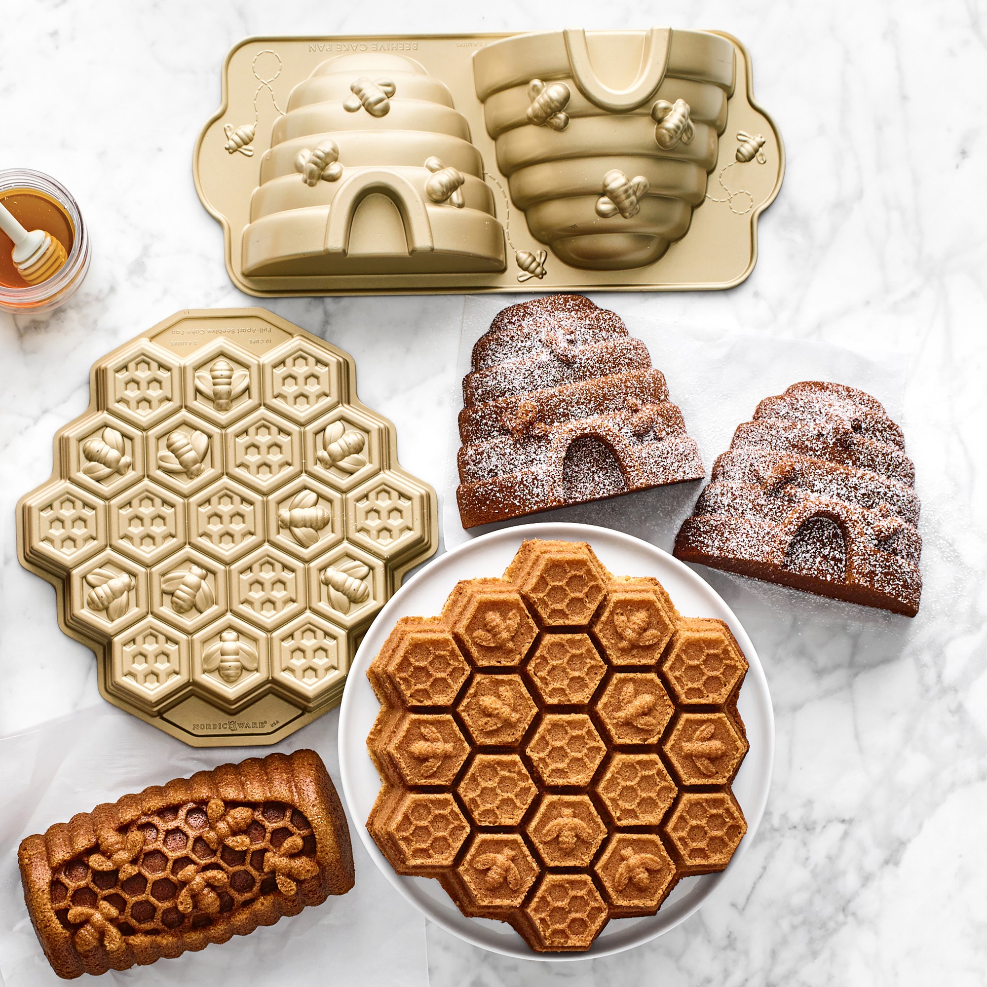 Nordic Ware Nonstick Cast Aluminum Honeycomb Cake Pan