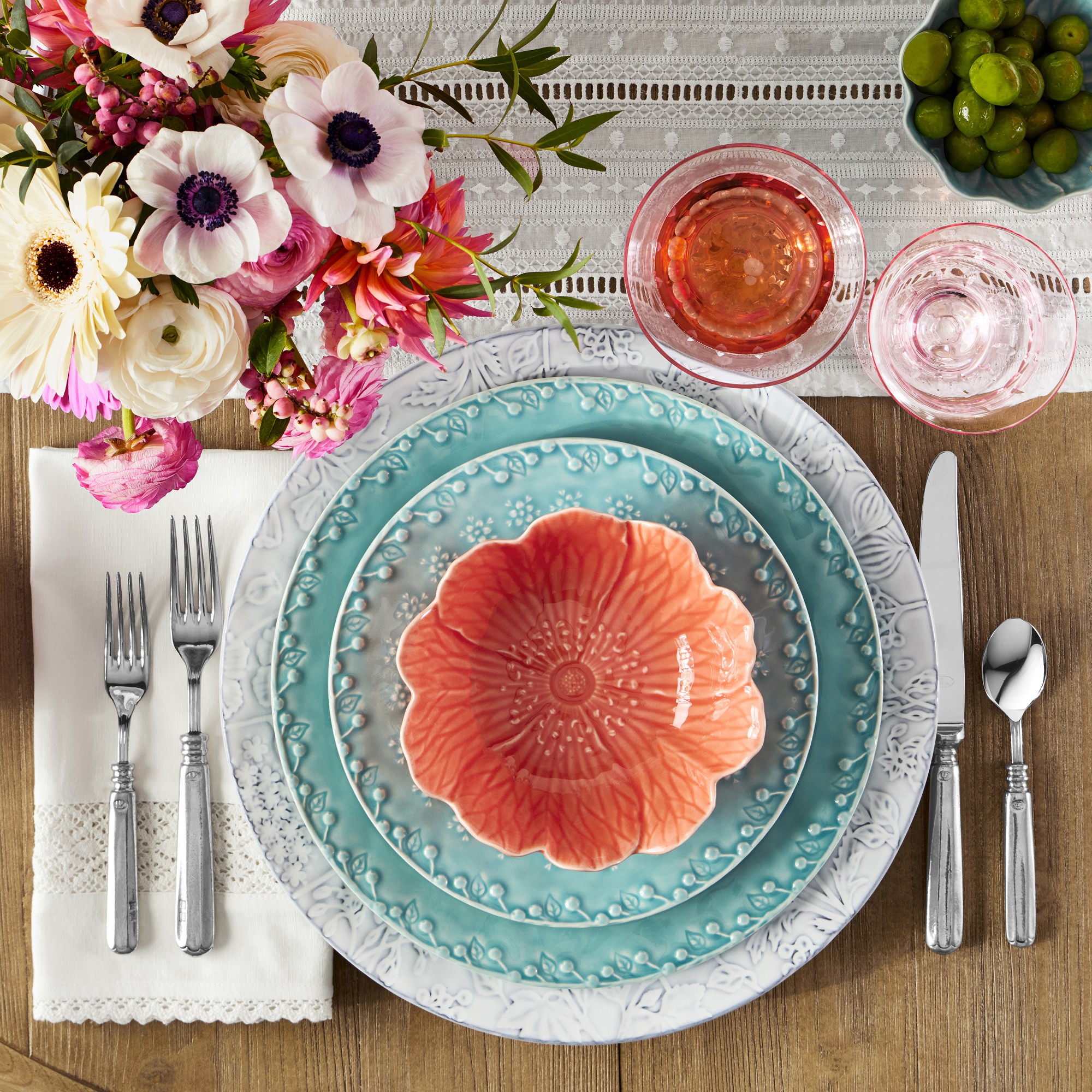 Bordallo Pinheiro Flora Charger