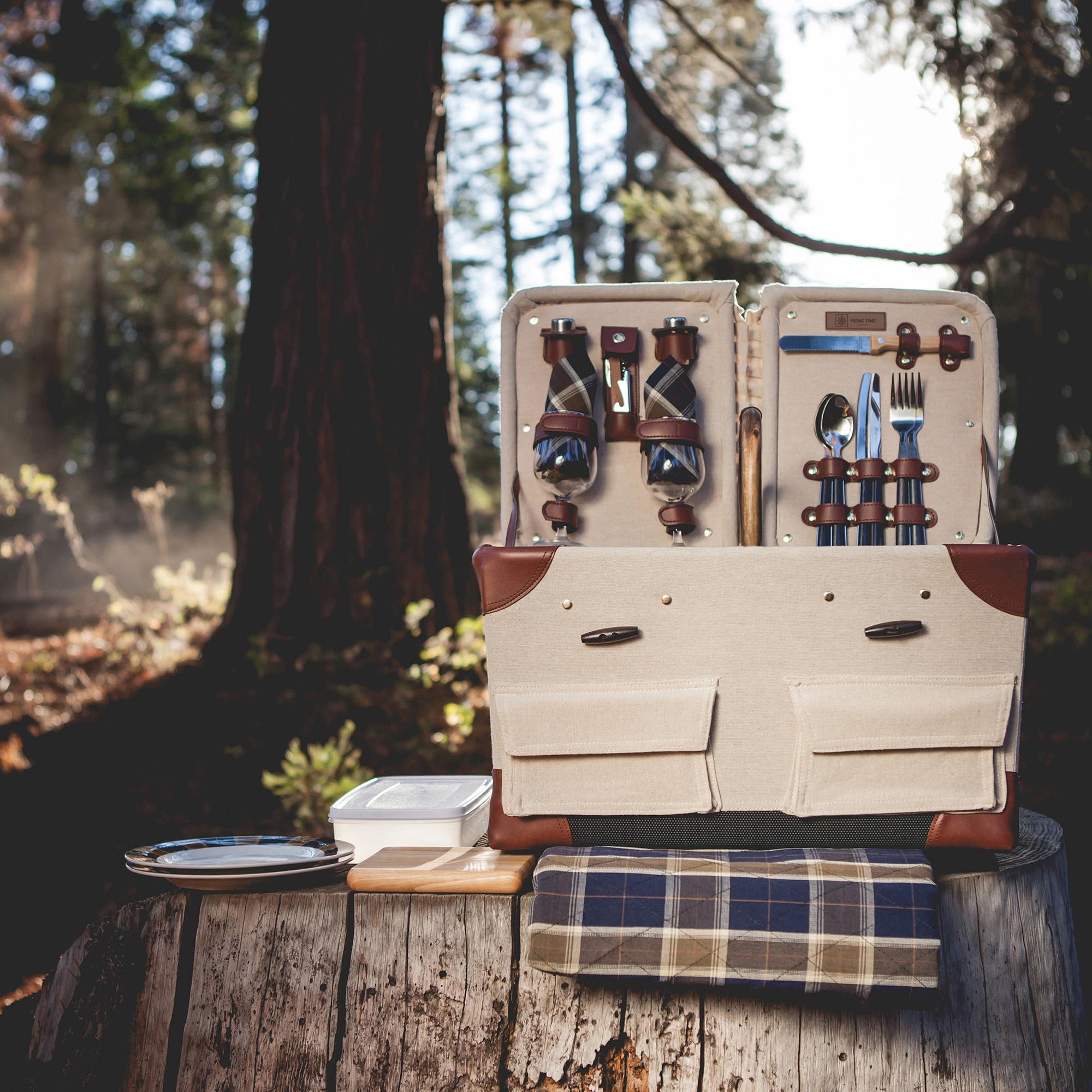 Pioneer Canvas Picnic Basket