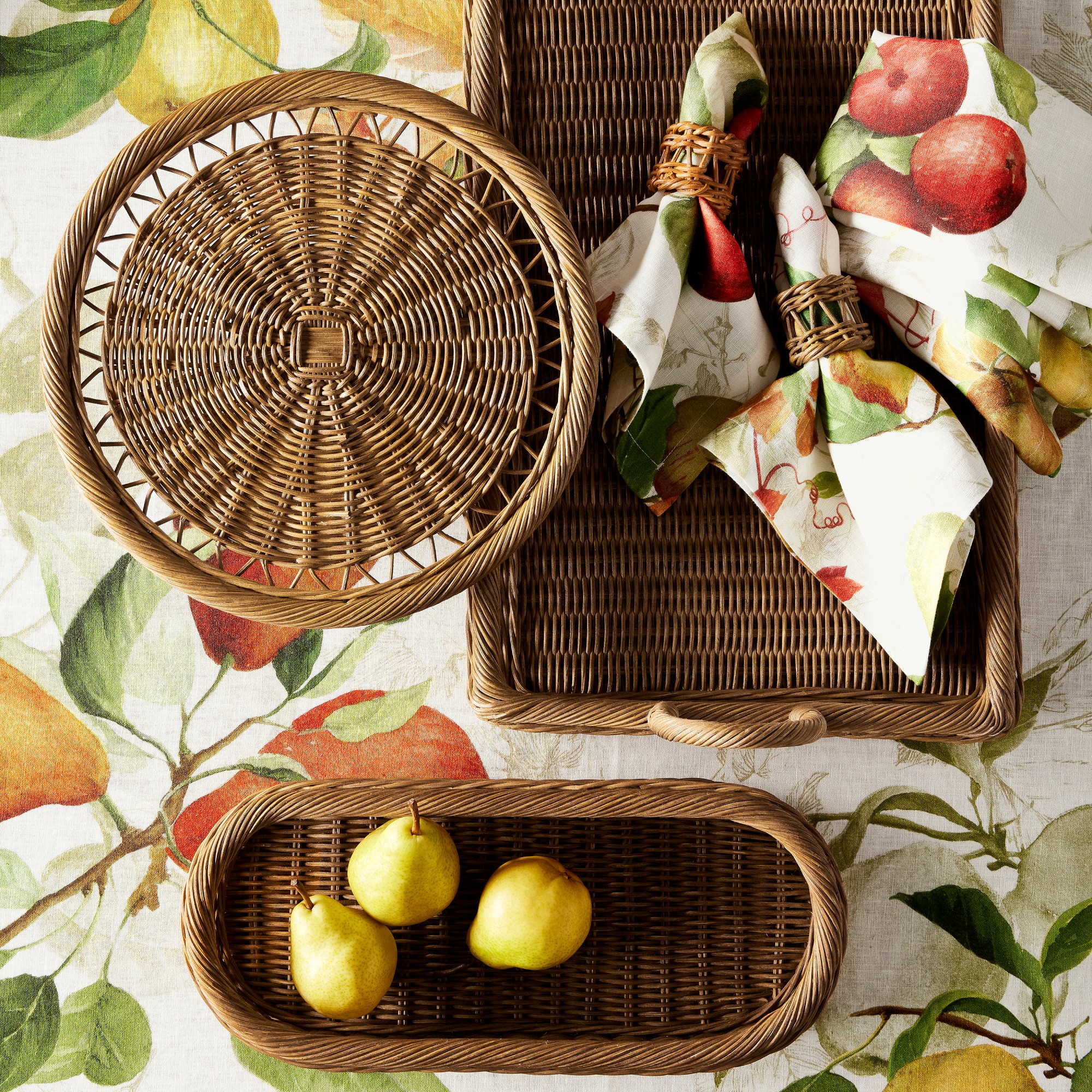 Jakarta Rattan Charger