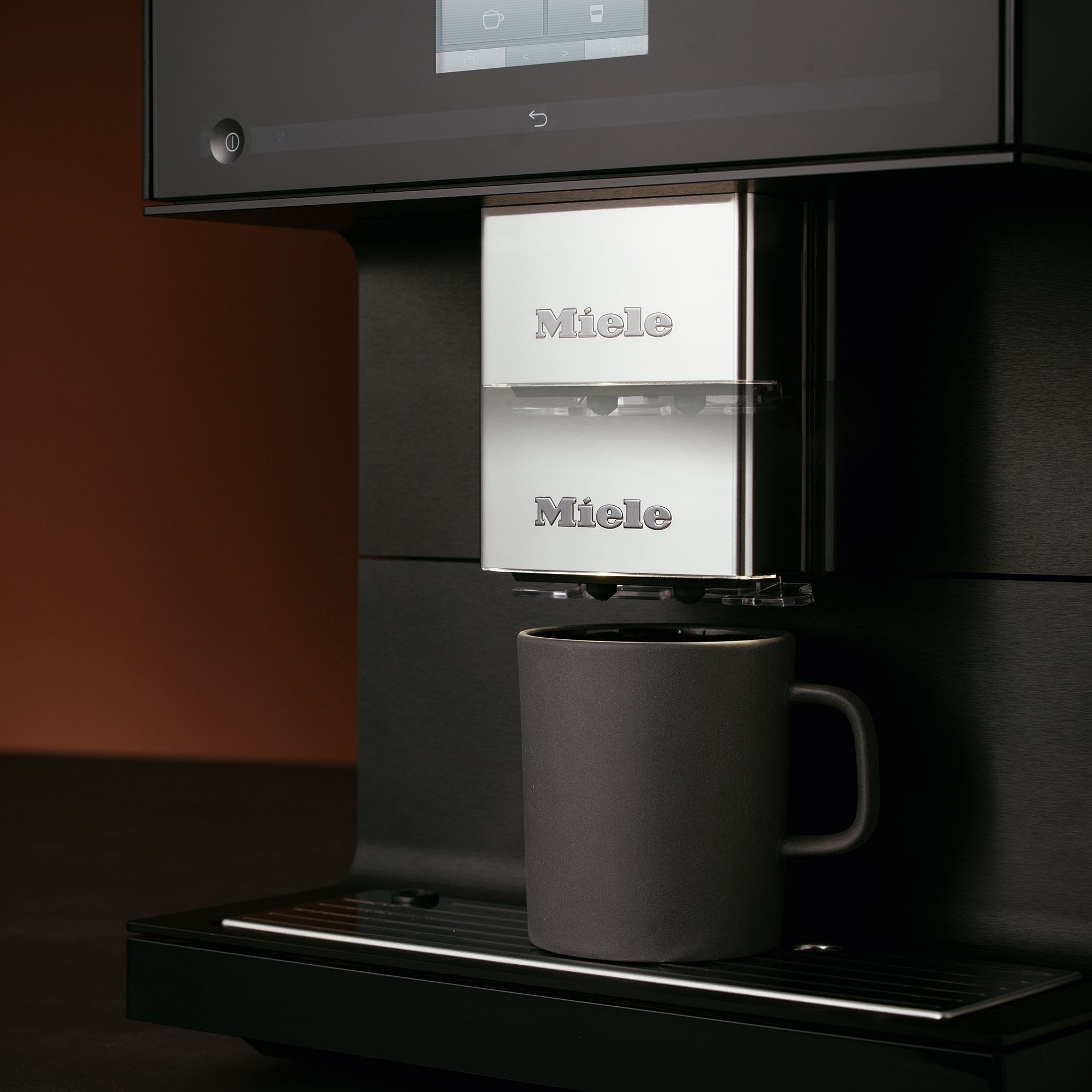 Miele CM7750 CoffeeSelect Fully Automatic Coffee Maker & Espresso Machine
