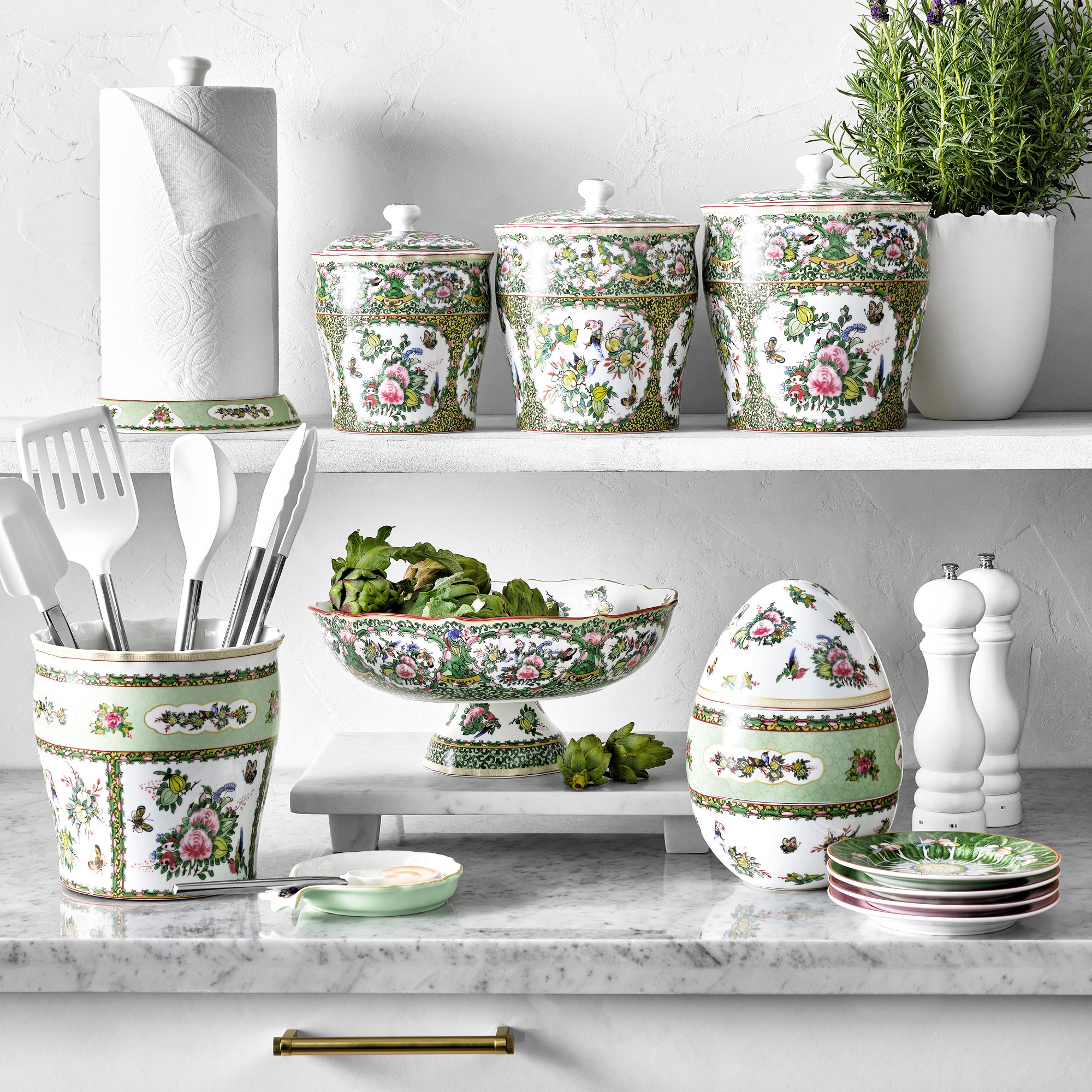 Famille Rose Porcelain Paper Towel Holder