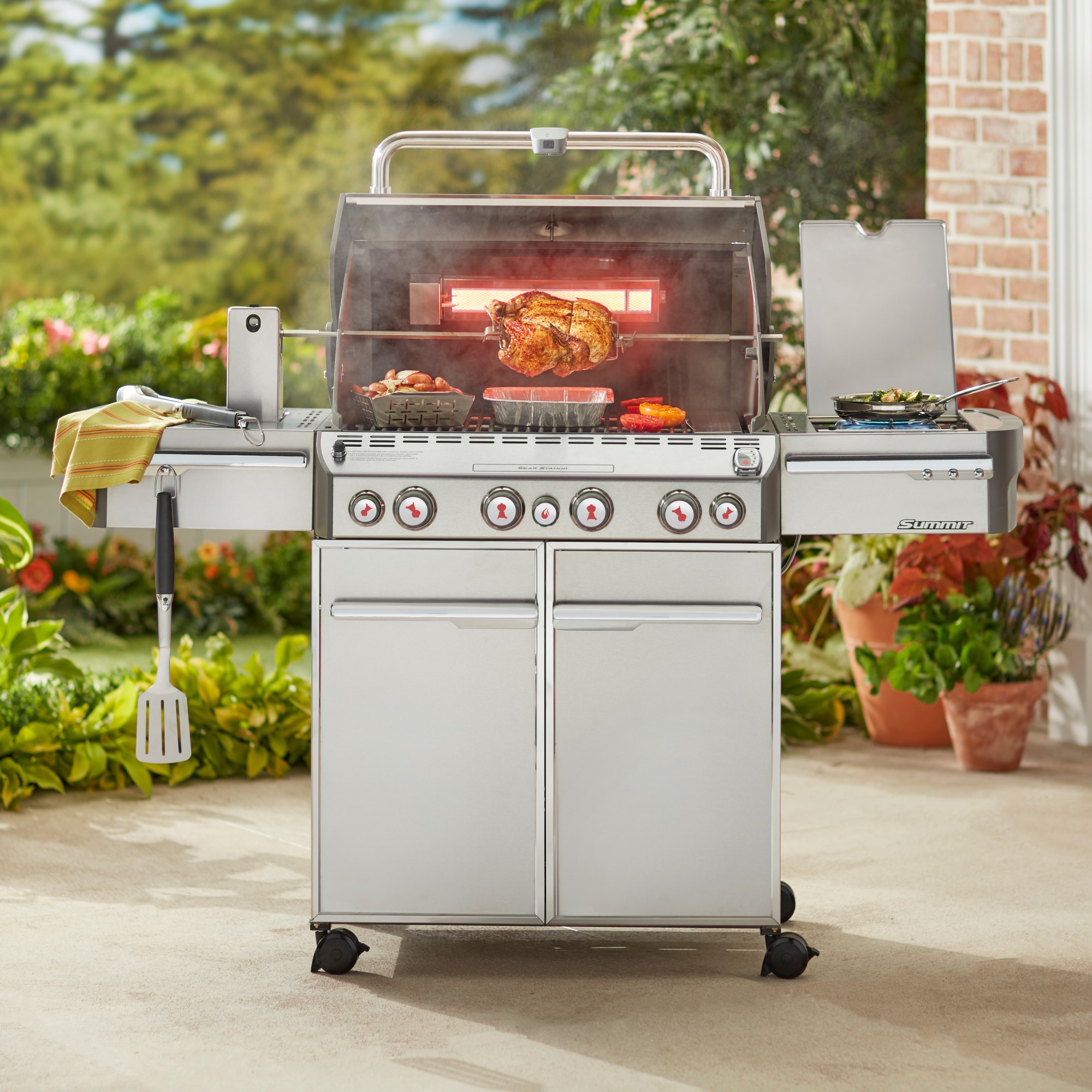 Weber Summit S-470 LP Gas Grill