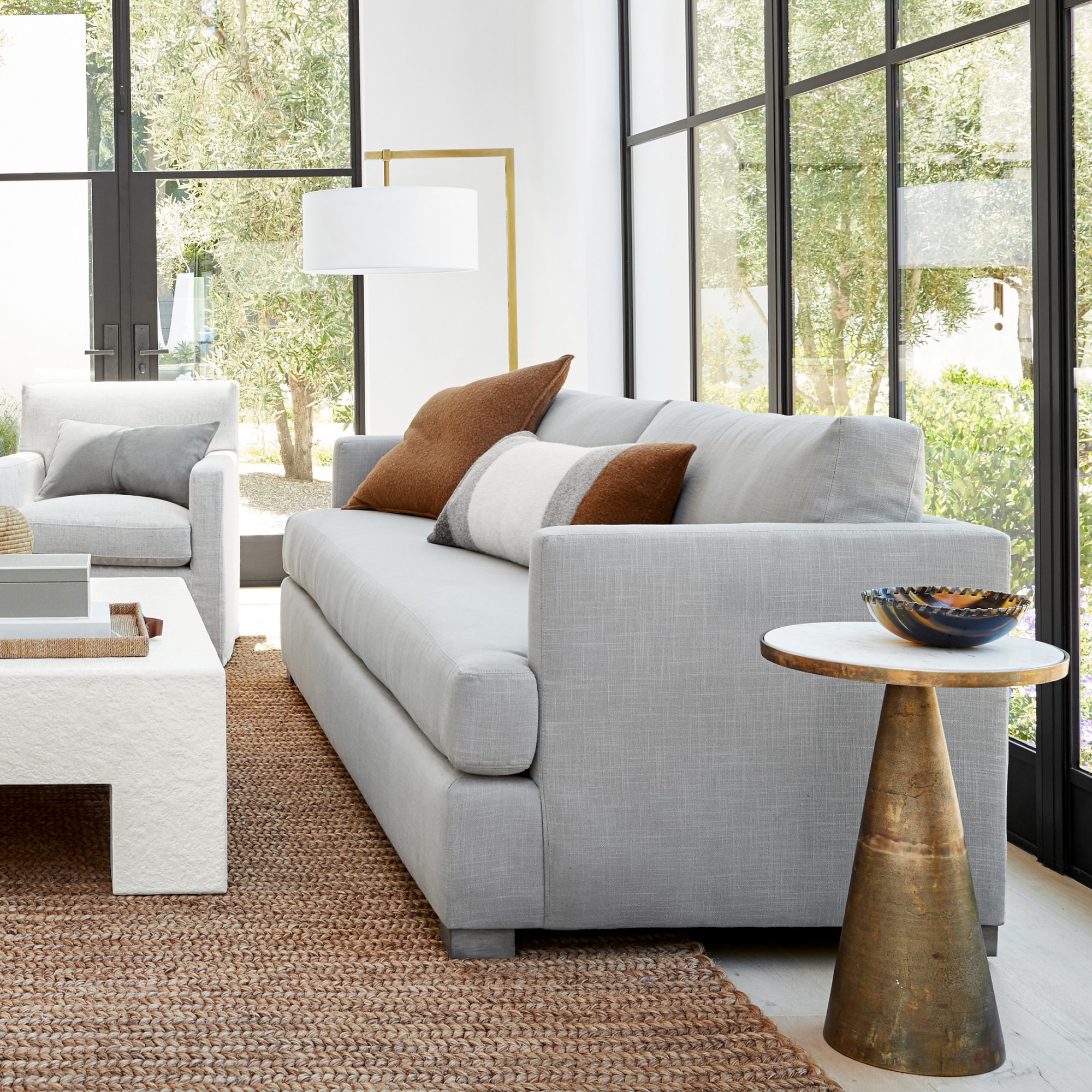 Lark Accent Table (15.5