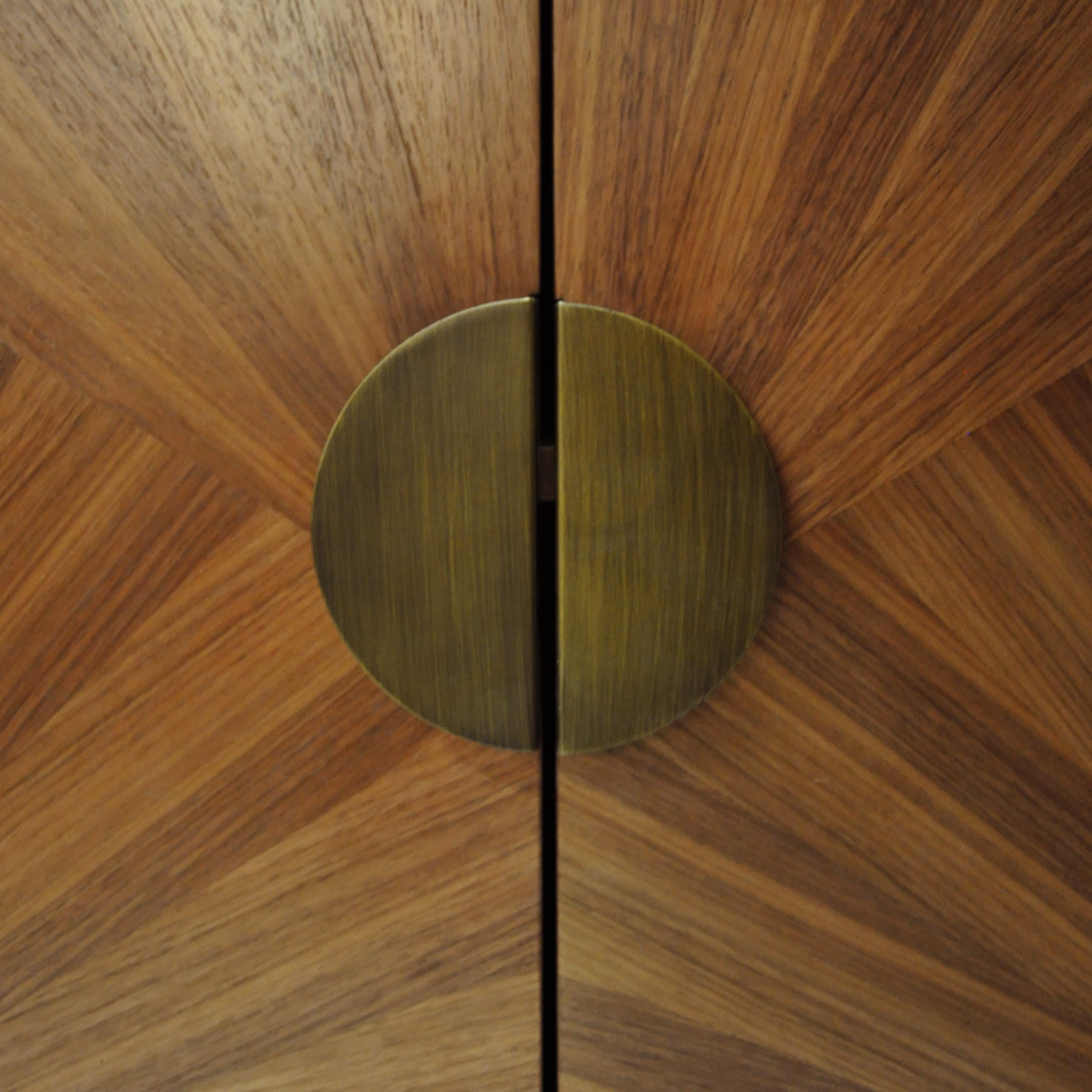 Stoneybrook Sideboard (72