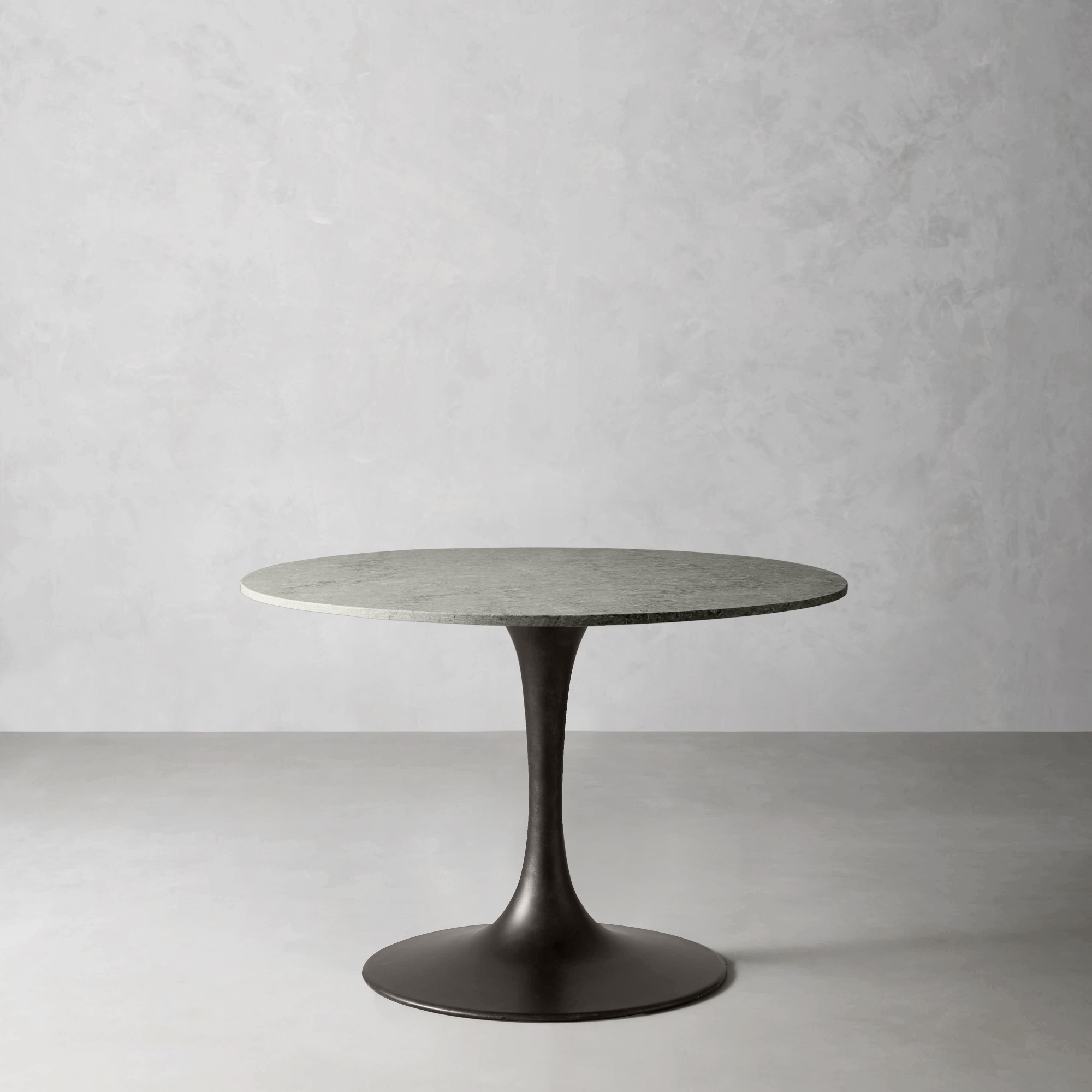 Tulip Round Pedestal Dining Table (42