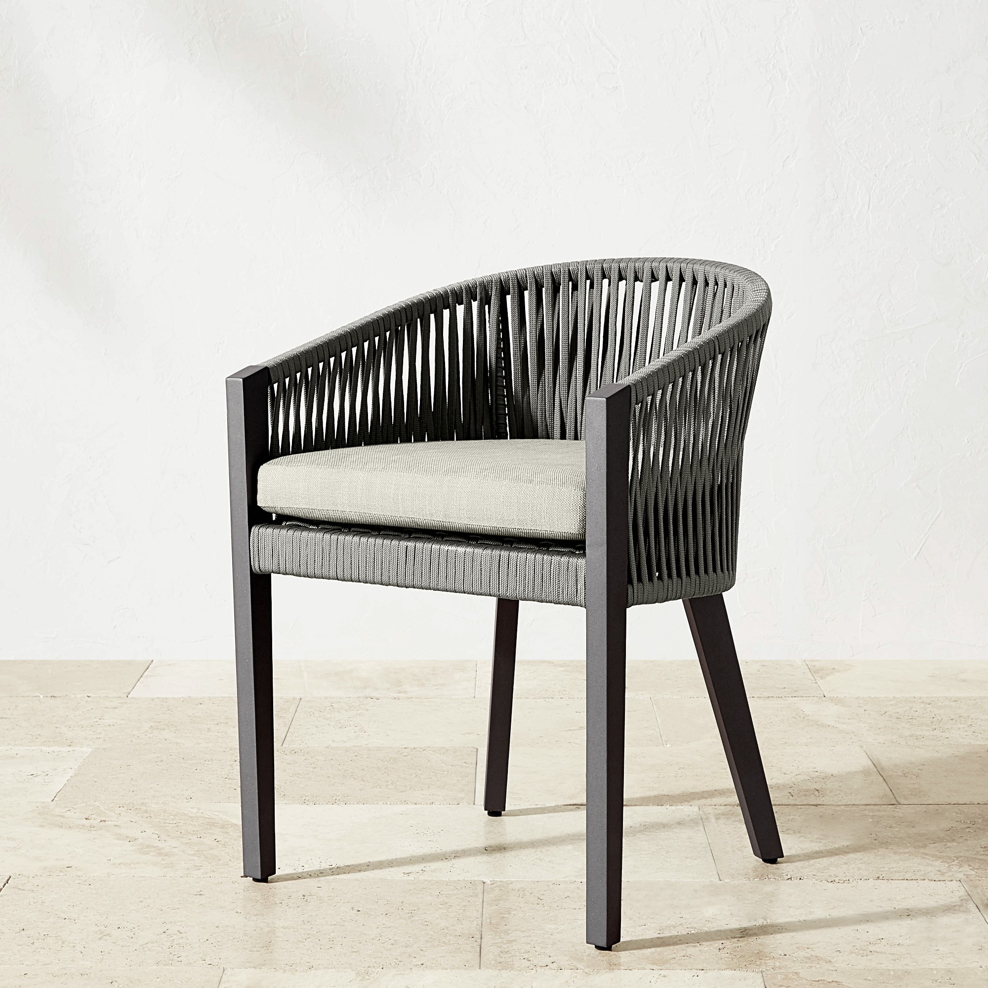 Pasadena Outdoor Fiberstone and Rope Round Dining Table & Pasadena Dining Chairs (60