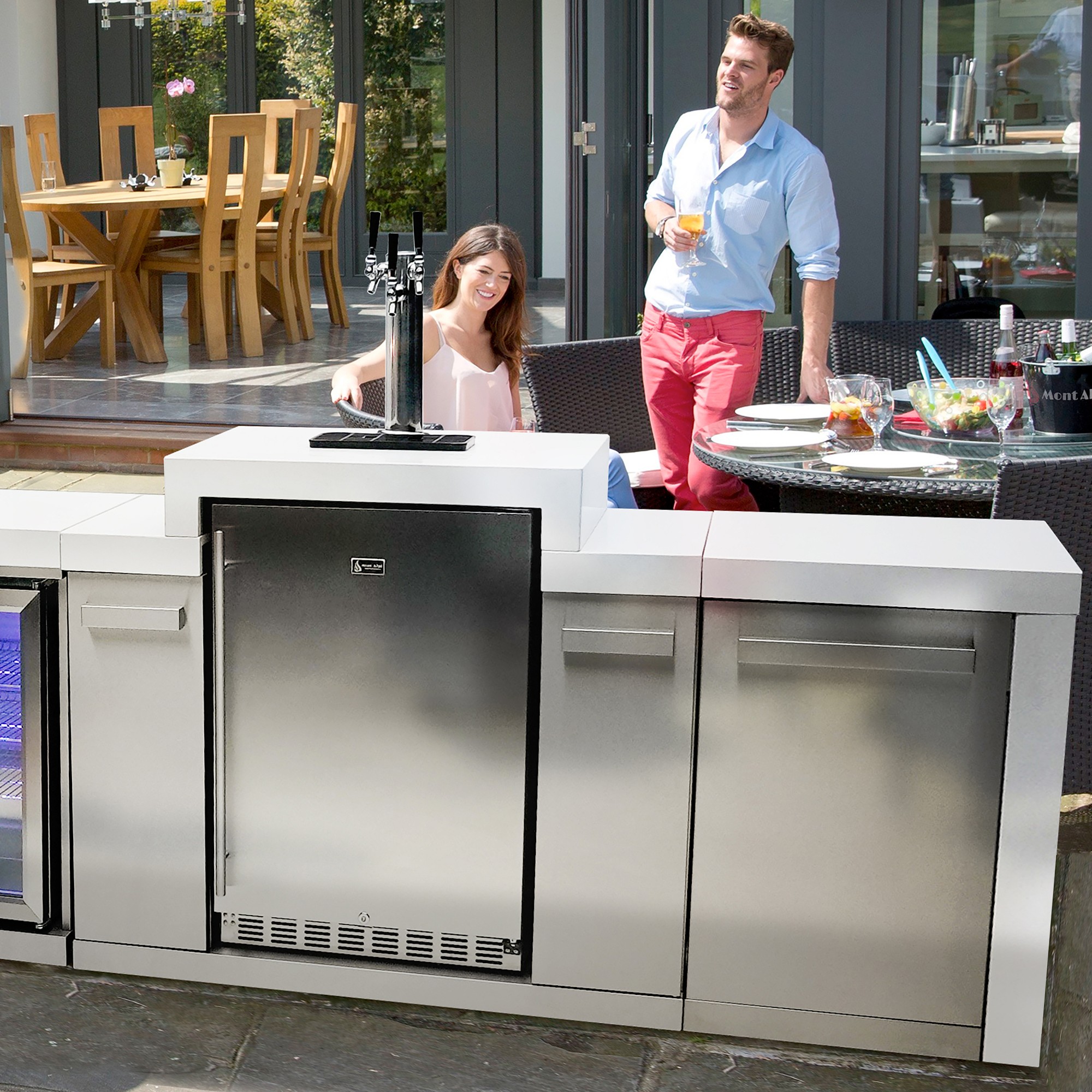 Mont Alpi 805 Deluxe Island with Beverage Center, Fridge, & Corner Module