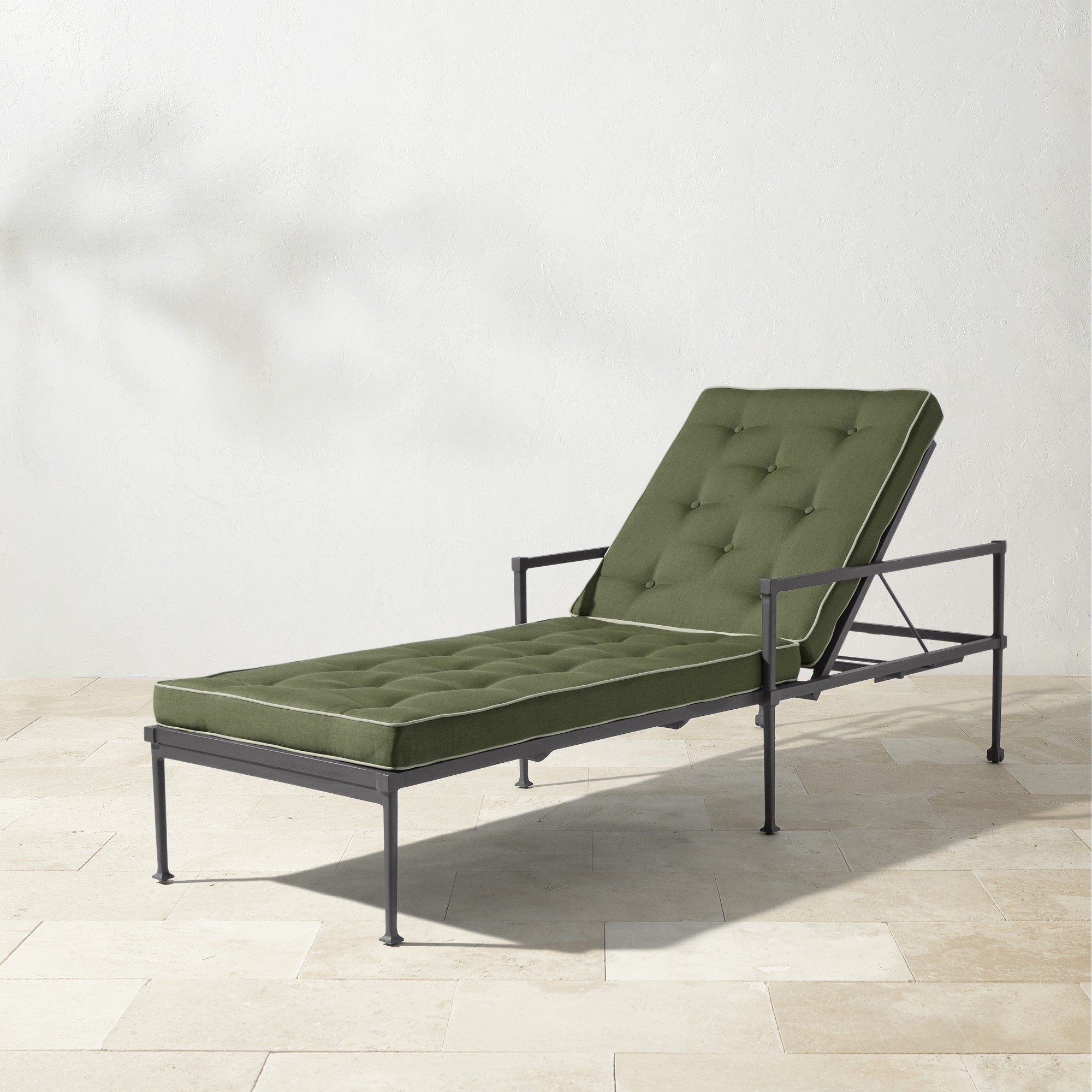 Bridgehampton Outdoor Chaise