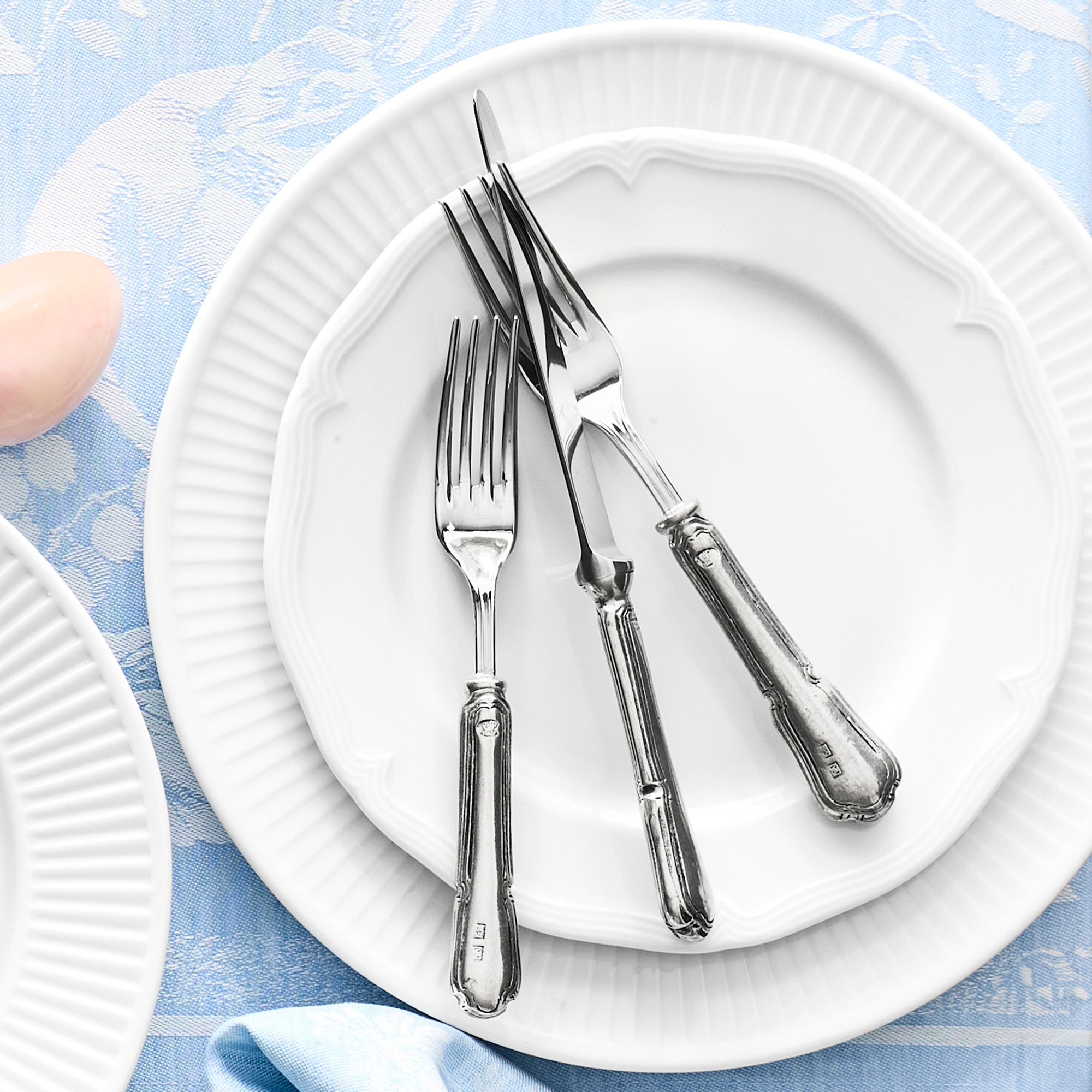 Pillivuyt Plisse Porcelain Dinner Plates