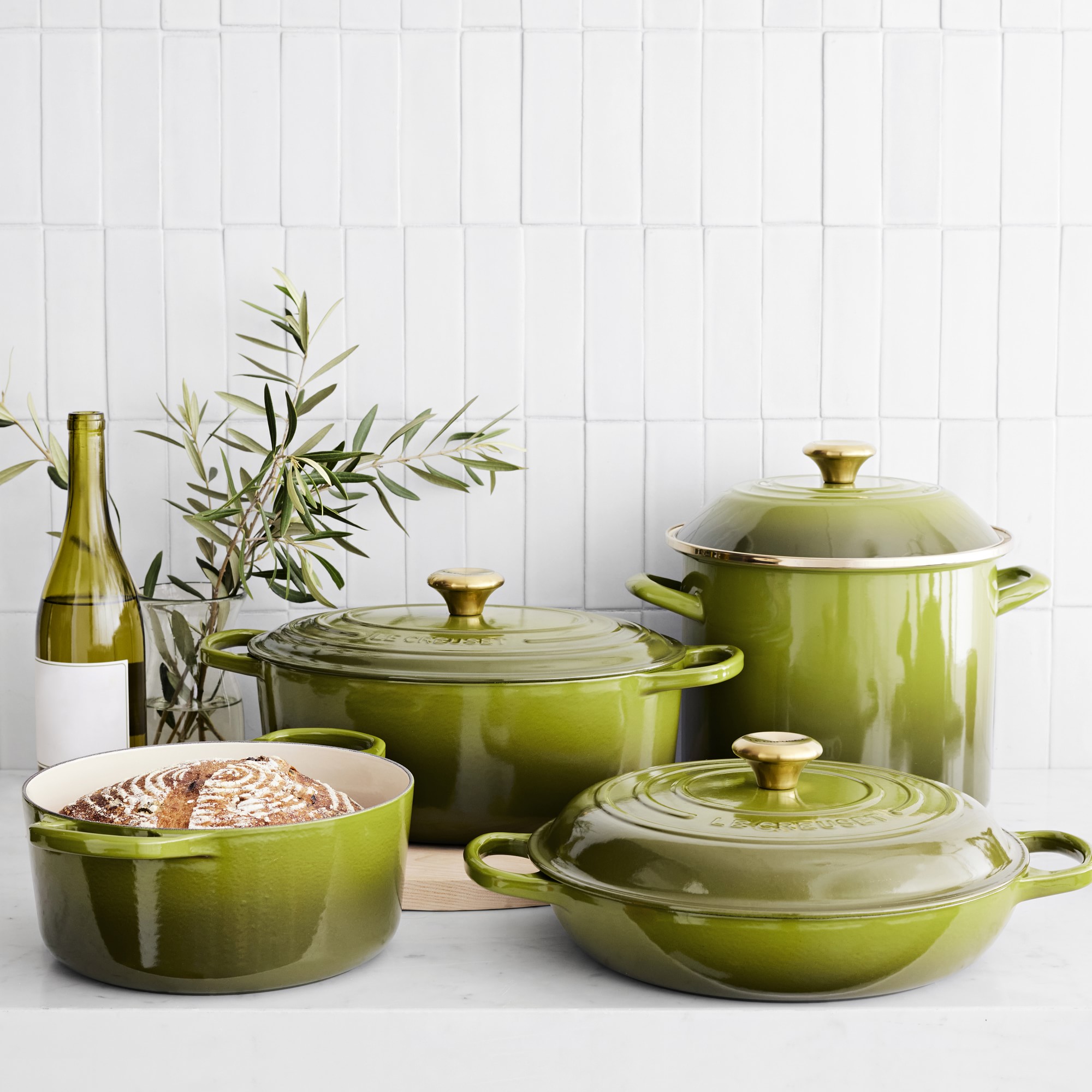 Le Creuset Signature Enameled Cast Iron Oval Dutch Oven