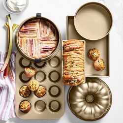 Williams Sonoma Goldtouch® Pro Nonstick Loaf Pan
