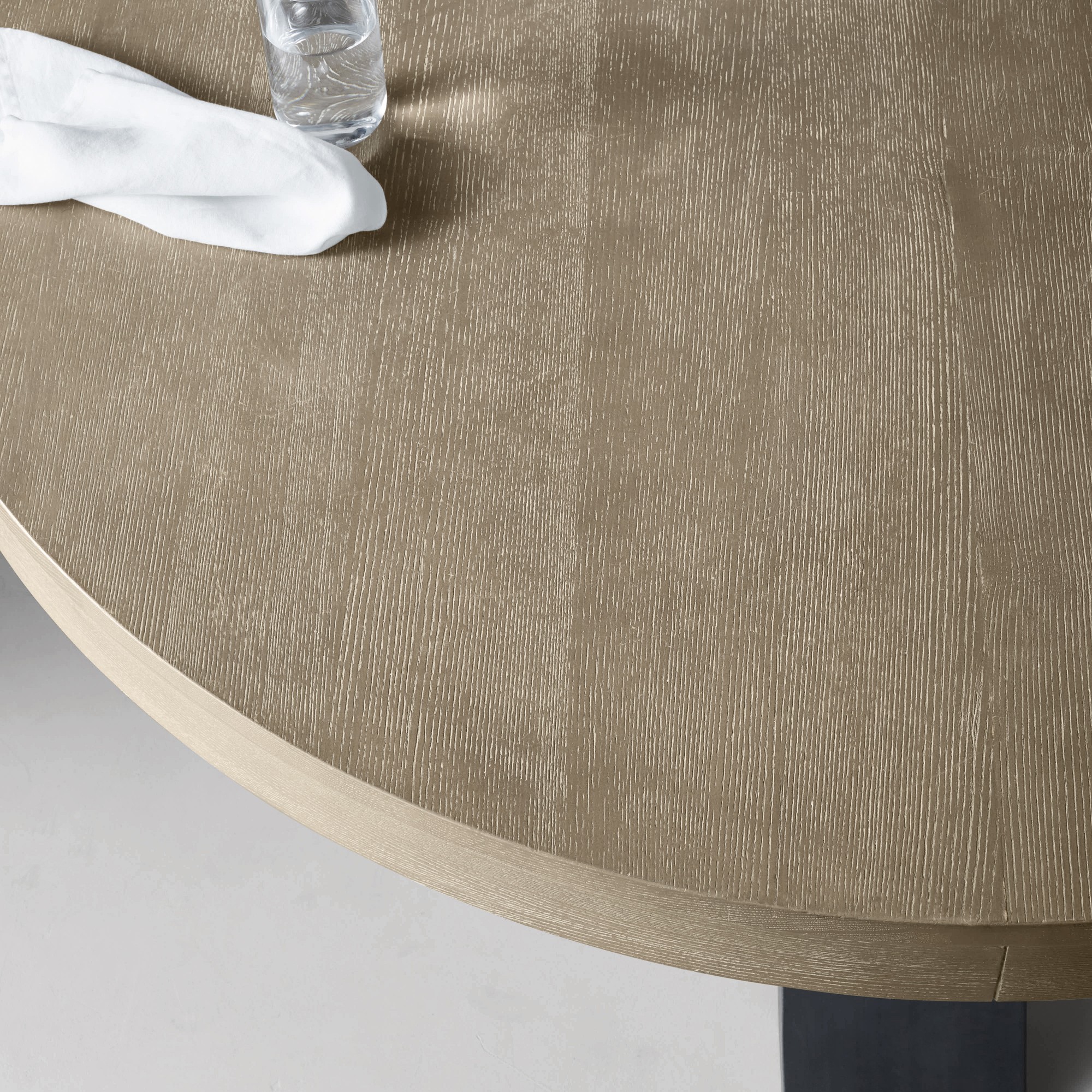 Navarro Round Dining Table (60