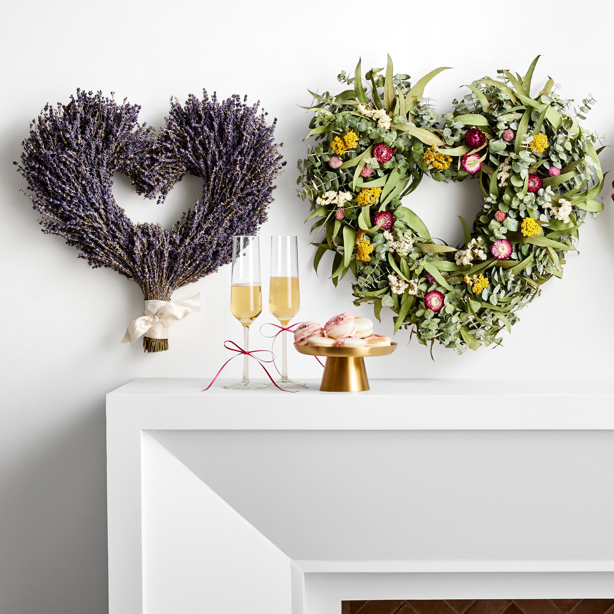 Eucalyptus Heart Live Wreath, 19
