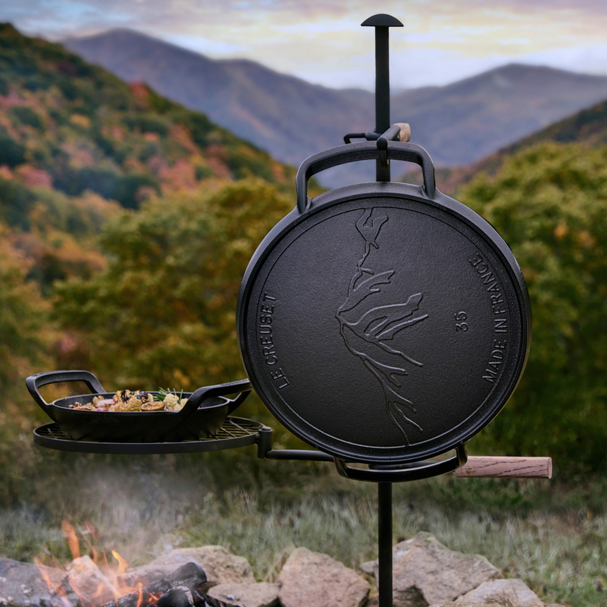Le Creuset Alpine Outdoor Enameled Cast Iron Pizza Pan, 14