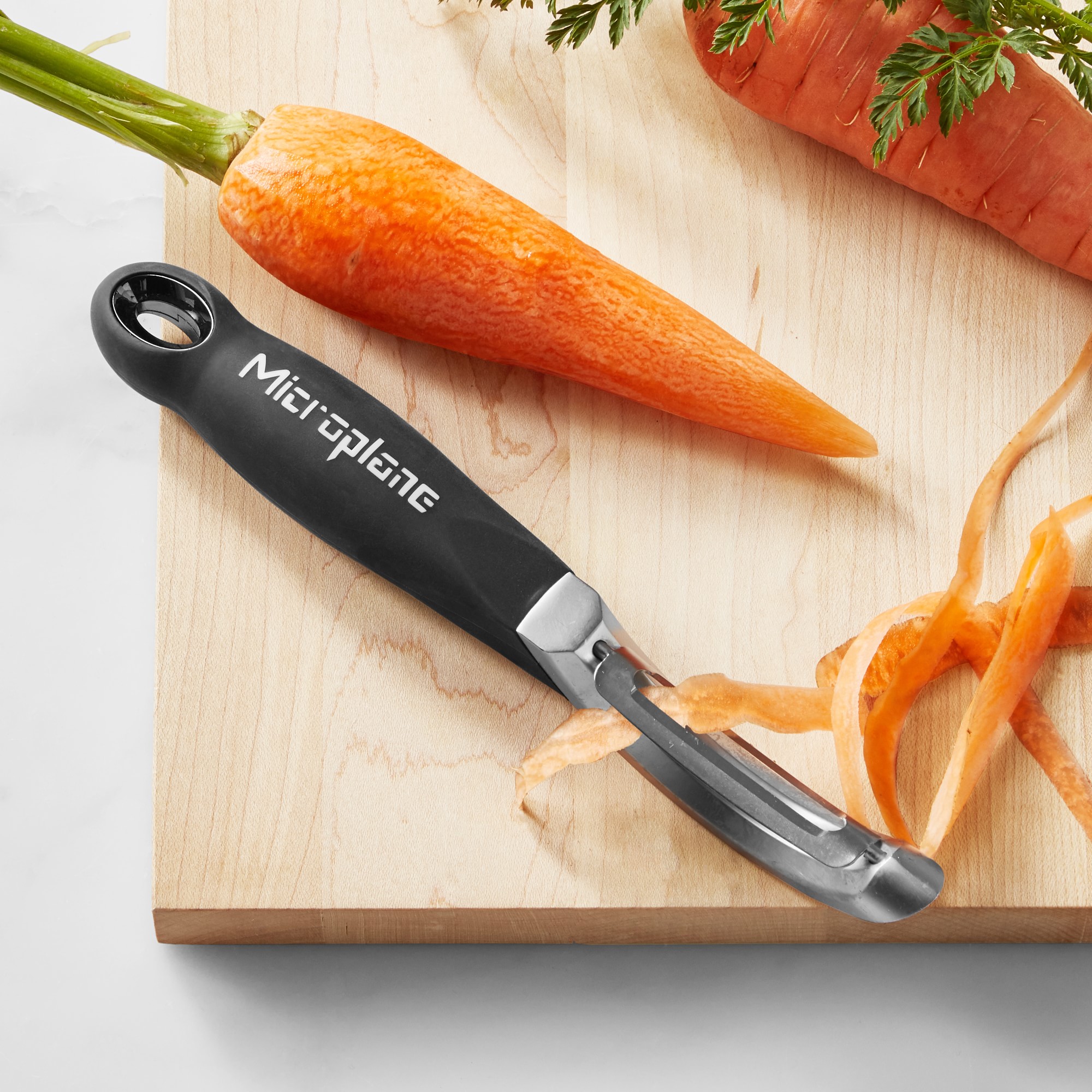 Microplane® Pro Serrated & Straight Peelers, Set of 2