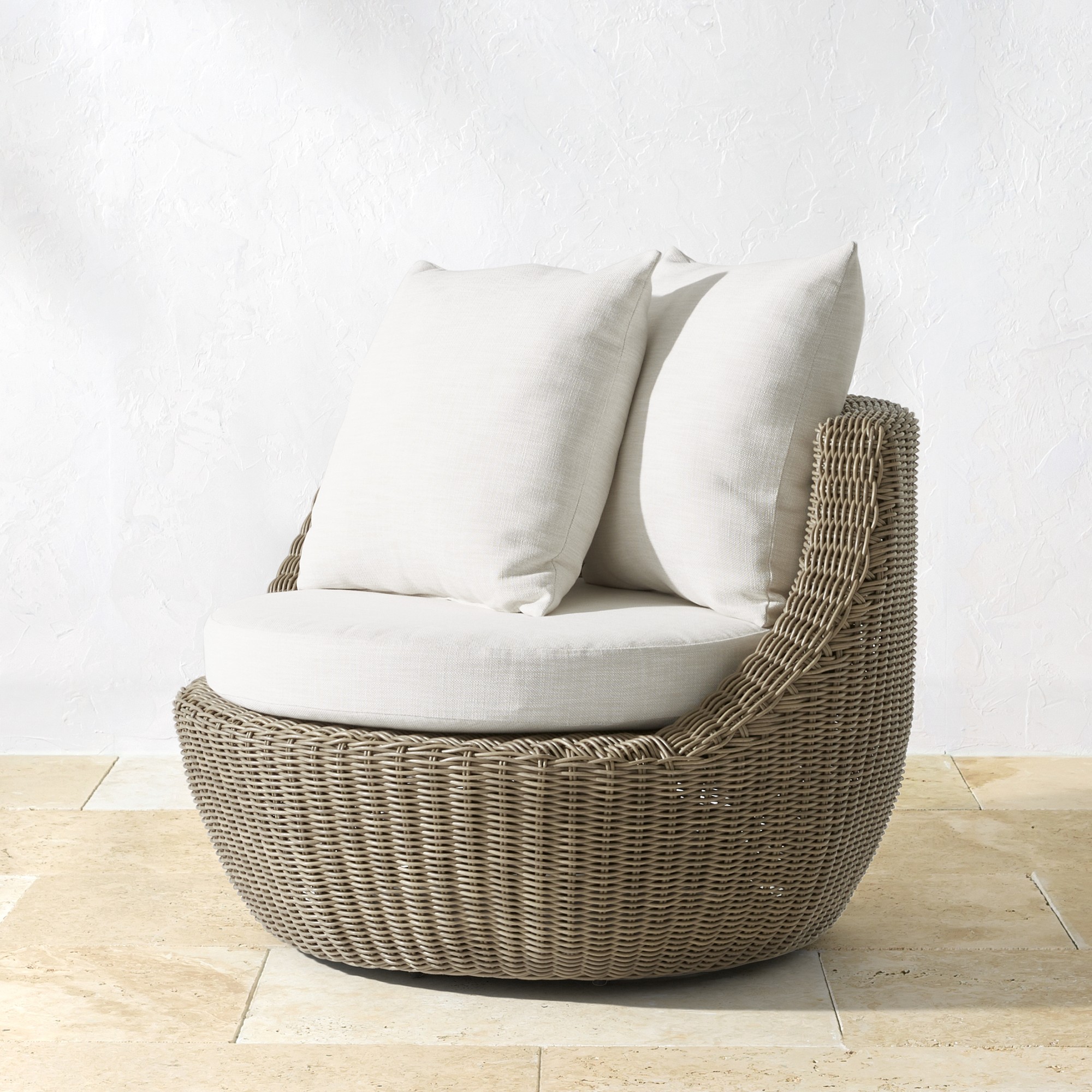 San Clemente Outdoor Curved Swivel Chair