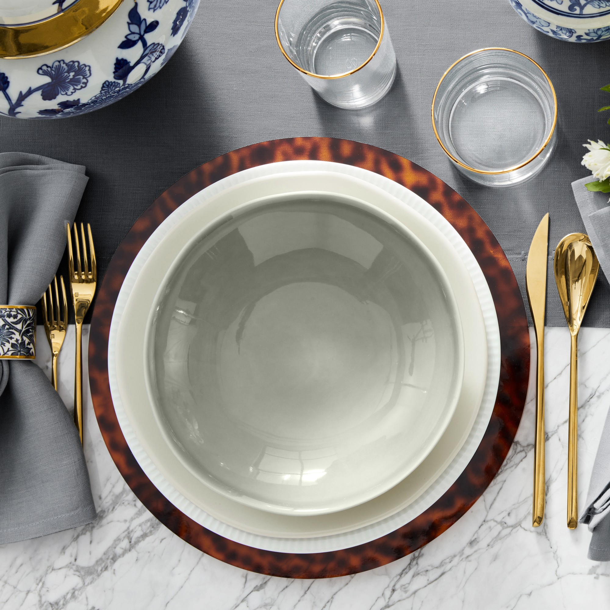 Pillivuyt Plisse Porcelain Dinner Plates
