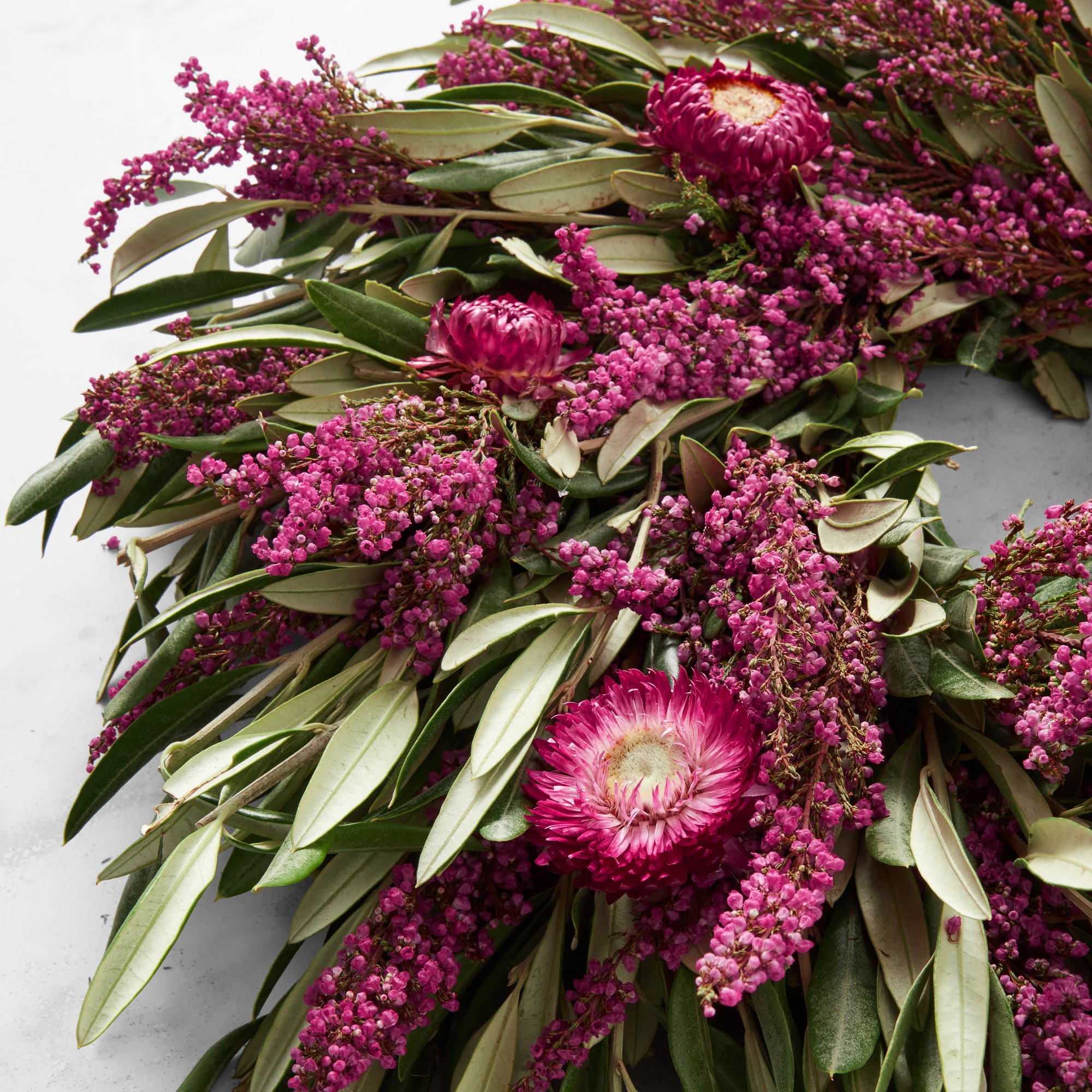 Fresh Olive & Heather Live Wreath, 18