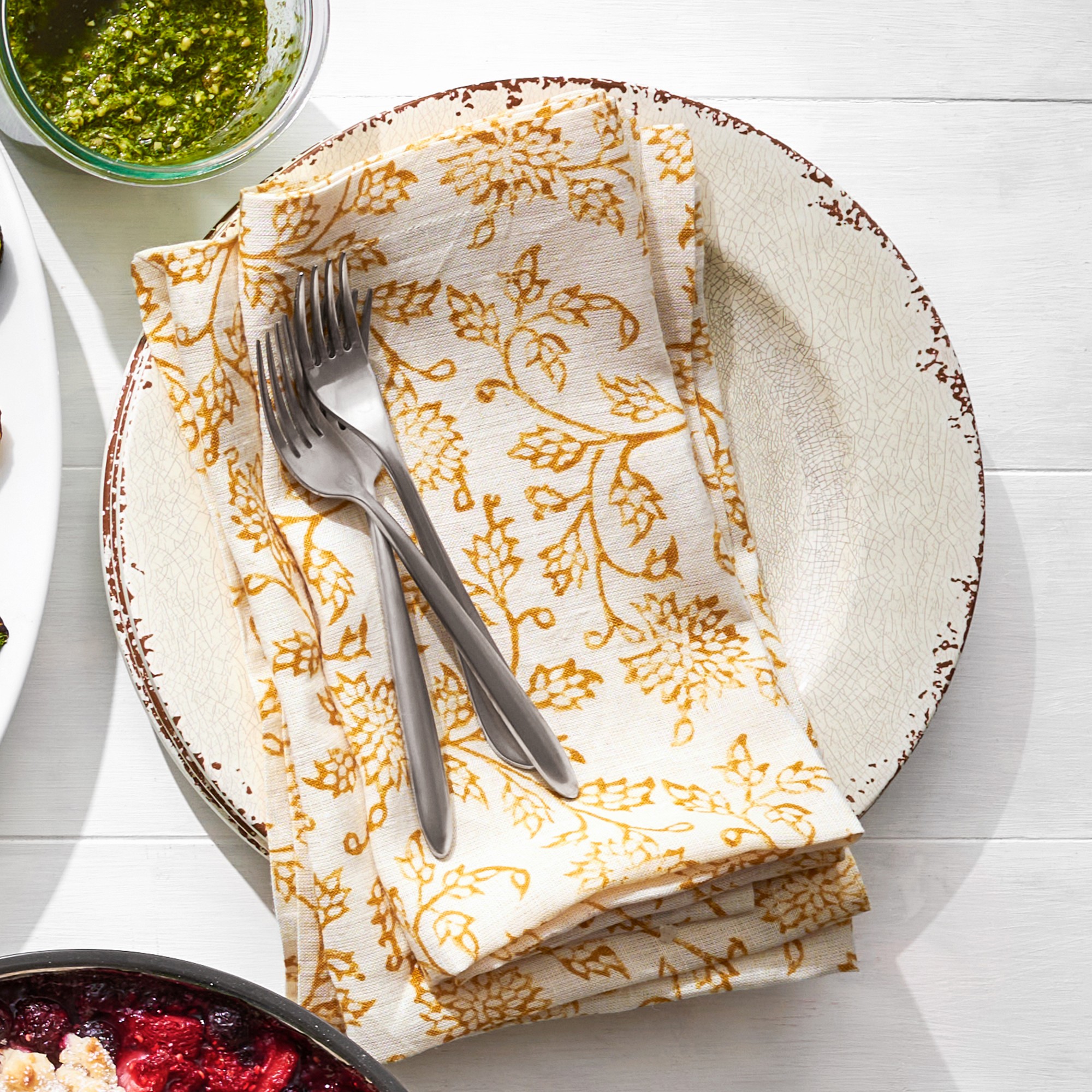 Rustic® Outdoor Melamine Dinner Plates, Set of 4