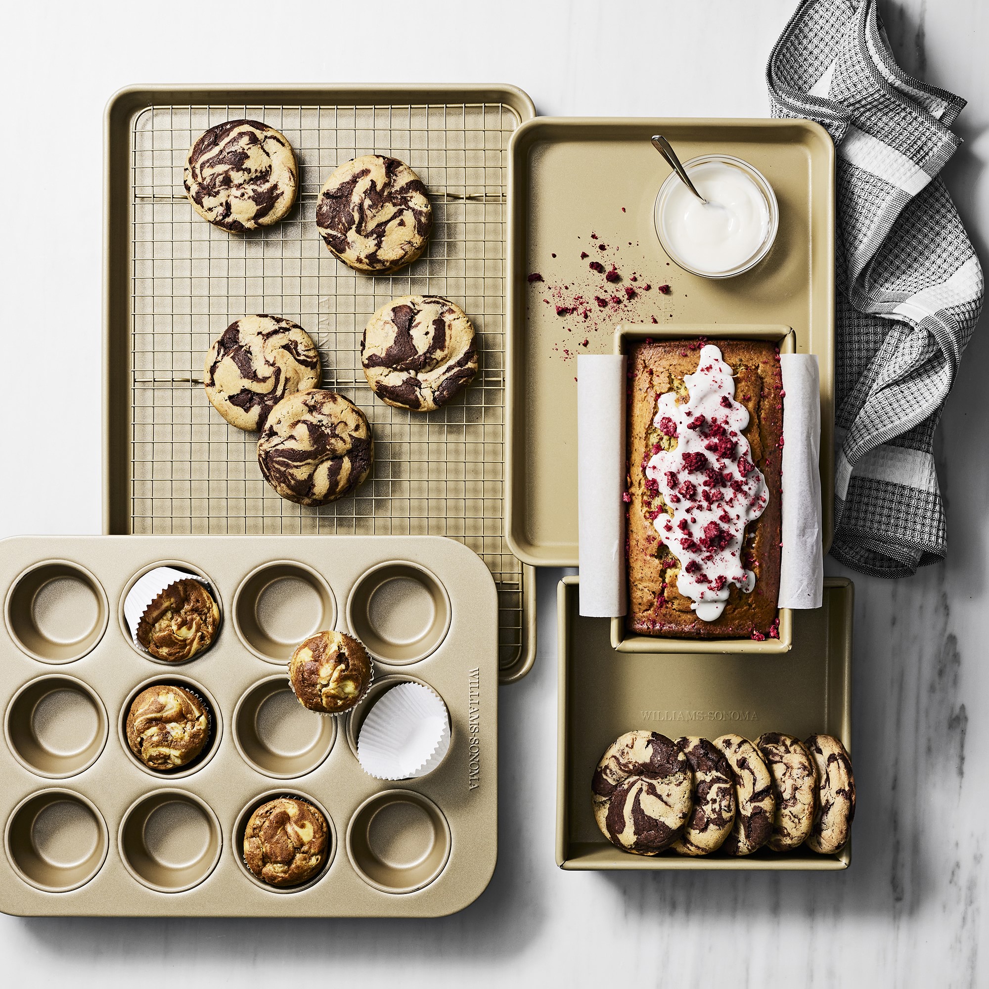Williams Sonoma Goldtouch® Pro Nonstick Bakeware, Ultimate Set of 6