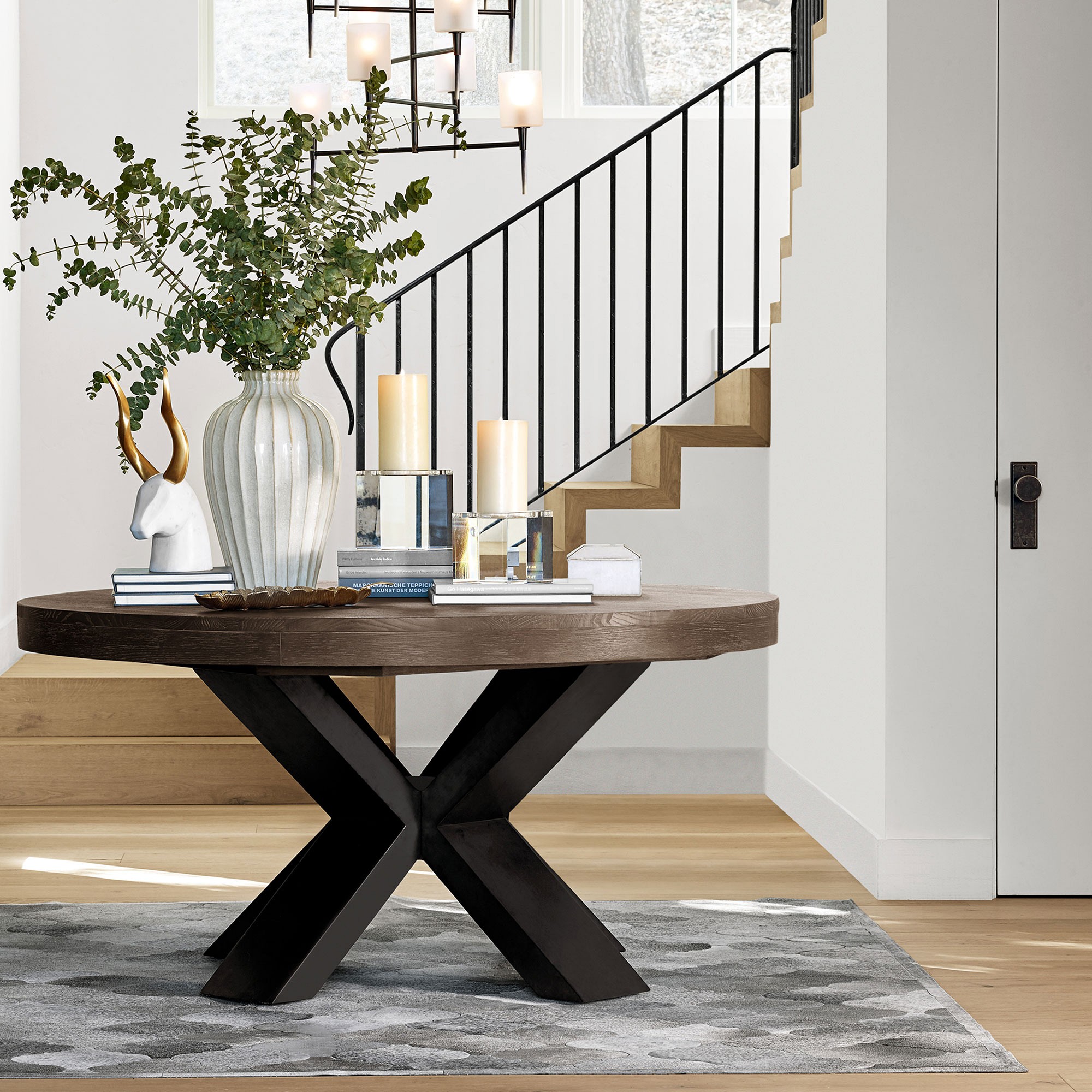 Navarro Round Dining Table (60