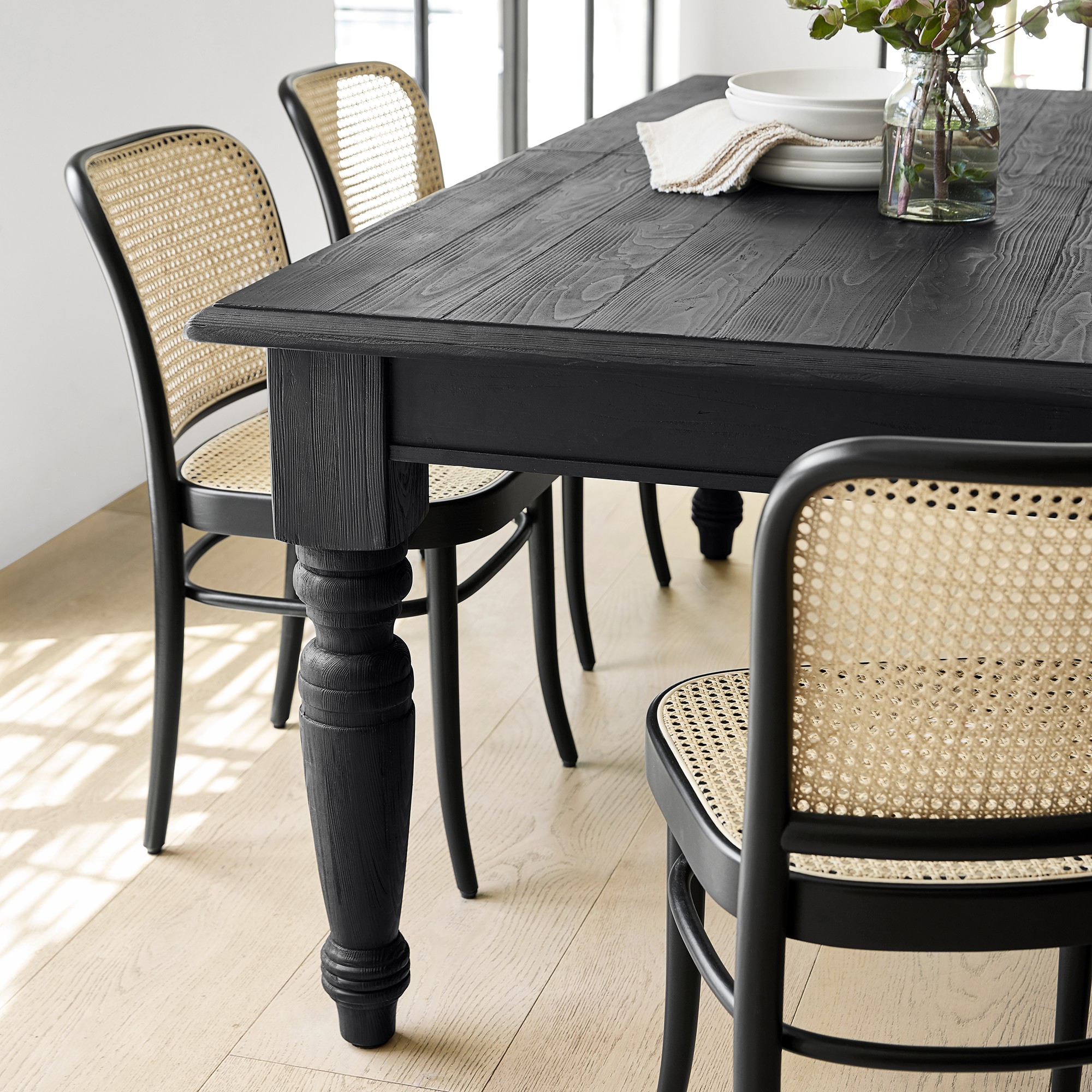 Harvest Extendable Rectangular Dining Table (72