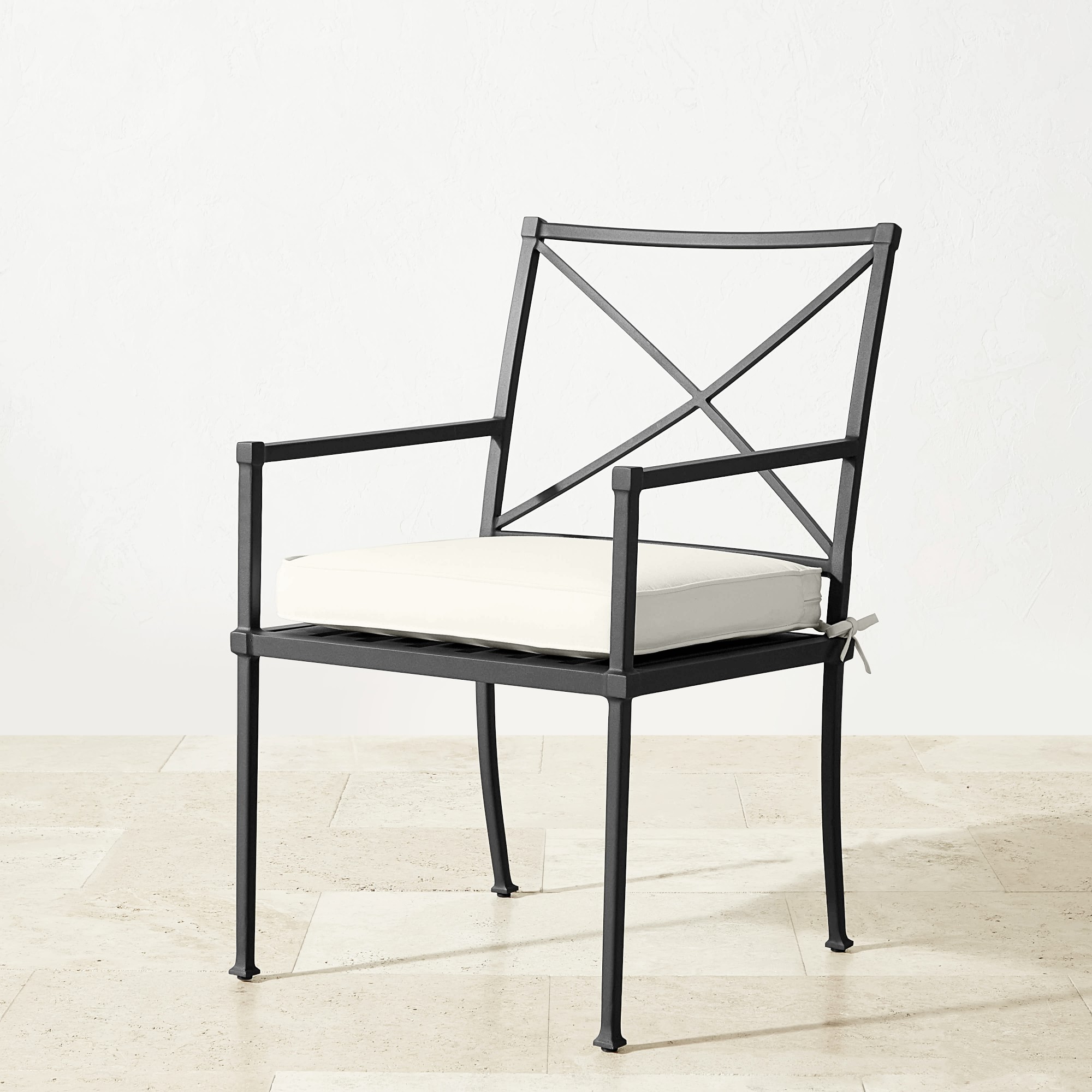 Bridgehampton Rectangular Dining Table & Dining Chairs (81