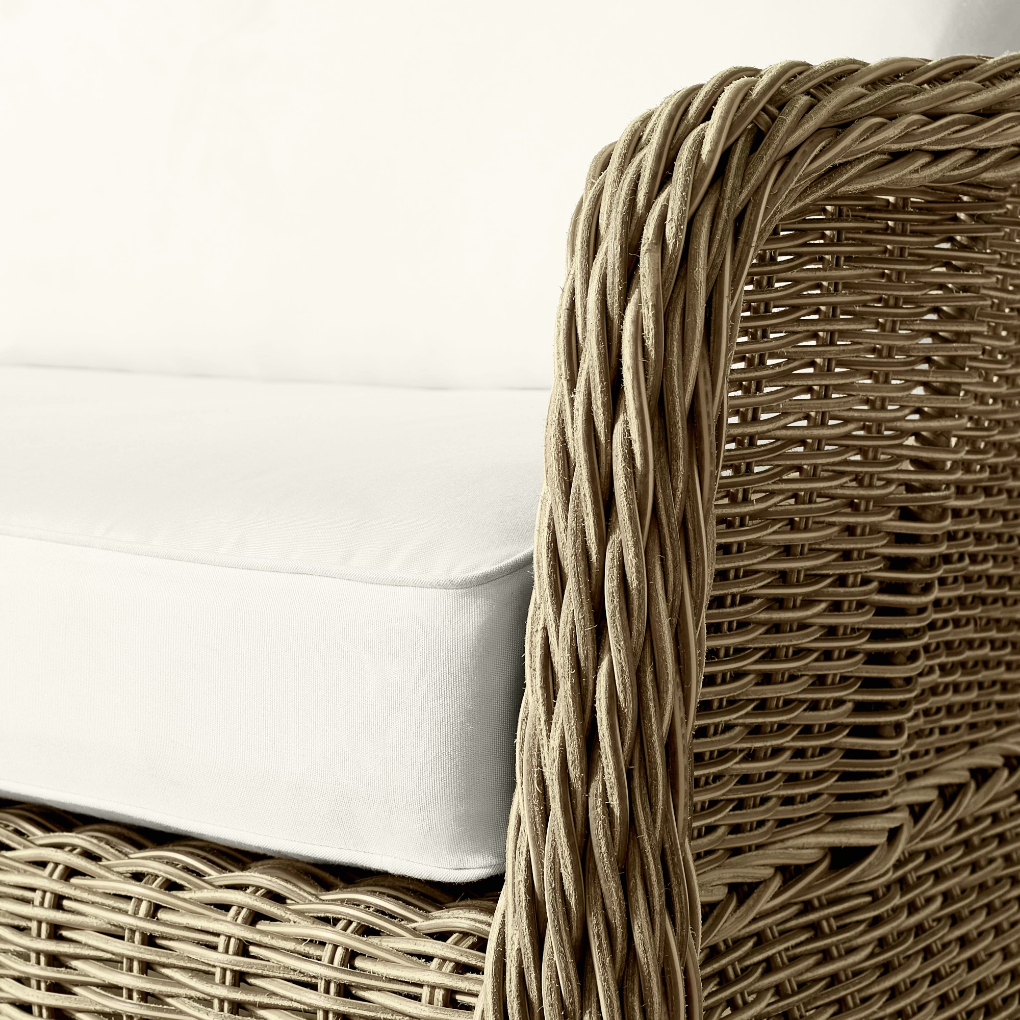 Manchester Outdoor Sofa (81