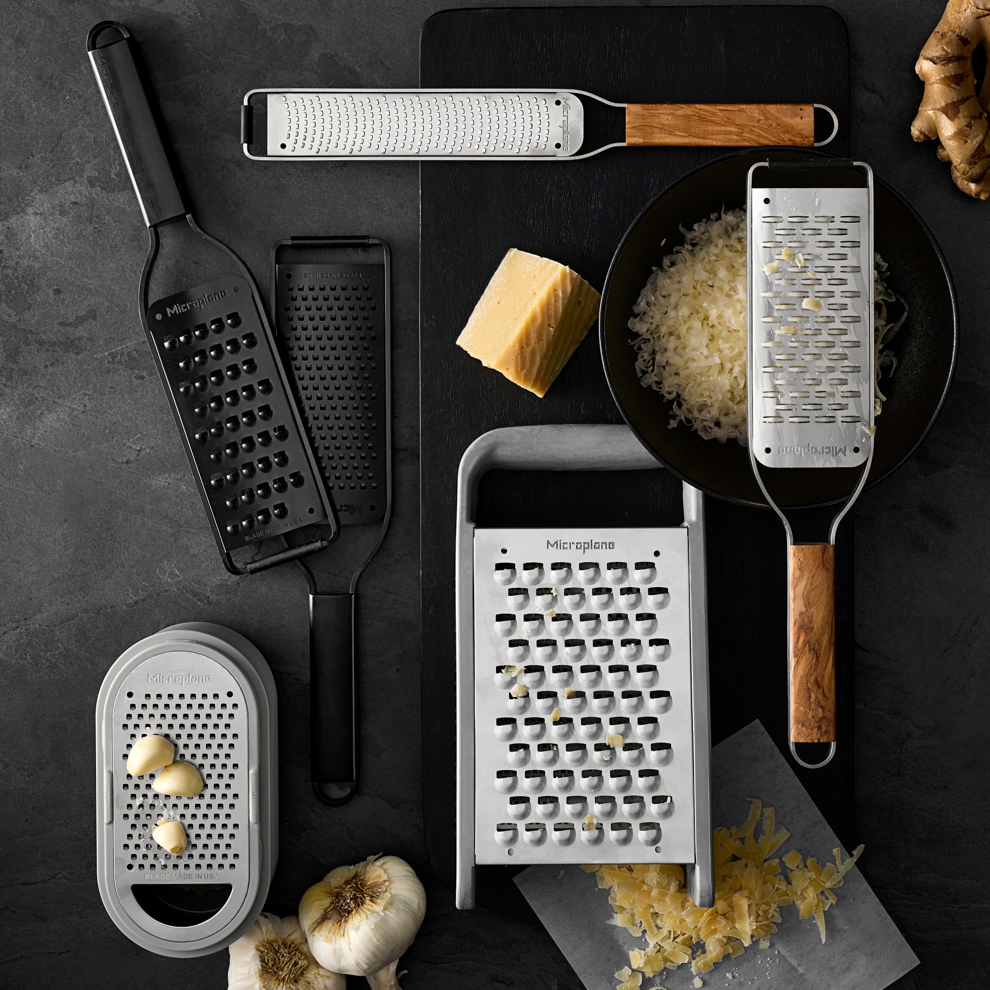 Microplane® Olivewood Master Series Paddle Graters