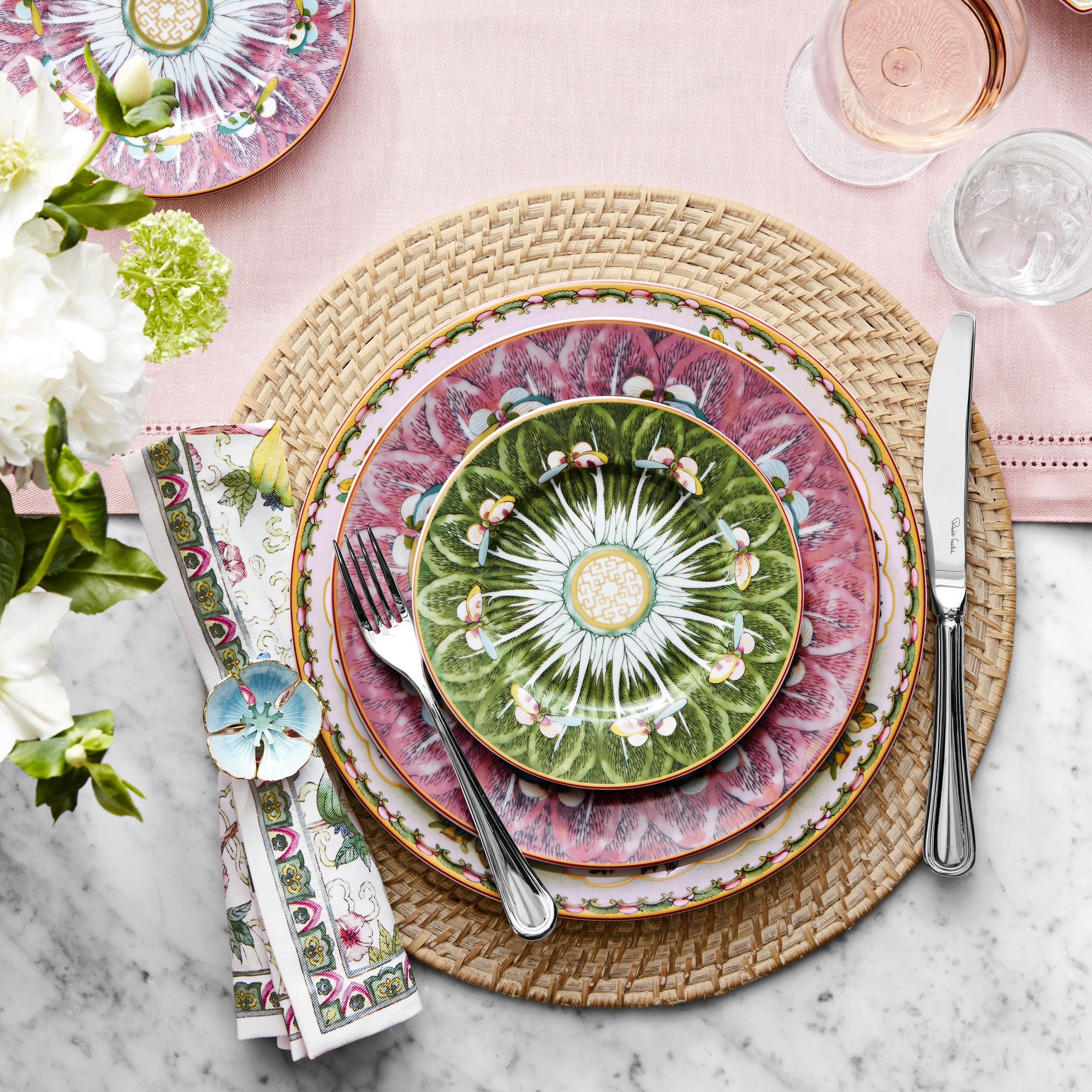 Famille RoseDinner Plates