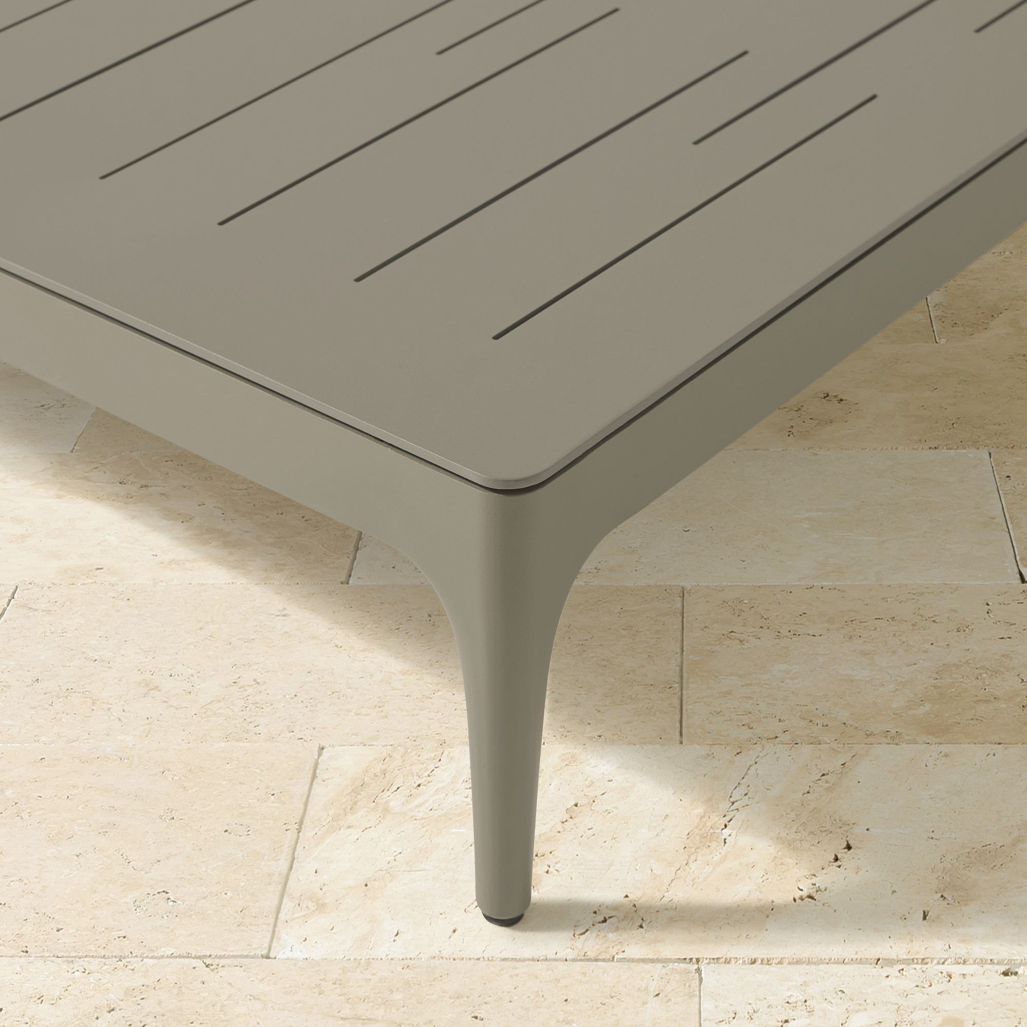 Palisades Outdoor Square Coffee Table (35.5