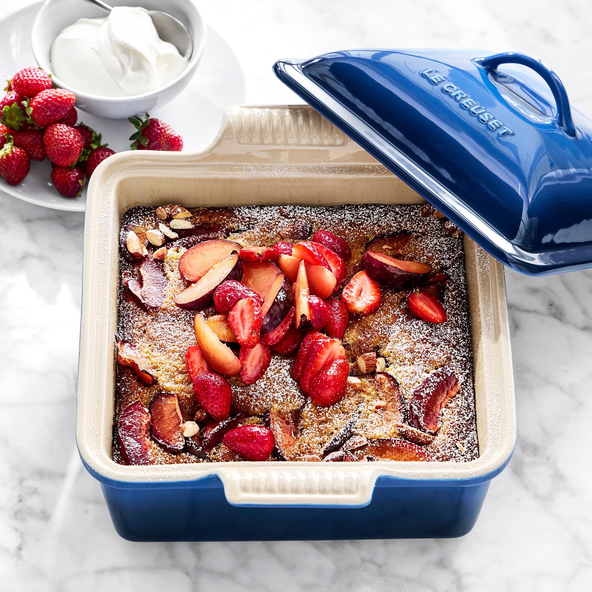 Le Creuset Heritage Stoneware Shallow Square Covered Baker, 2-Qt.