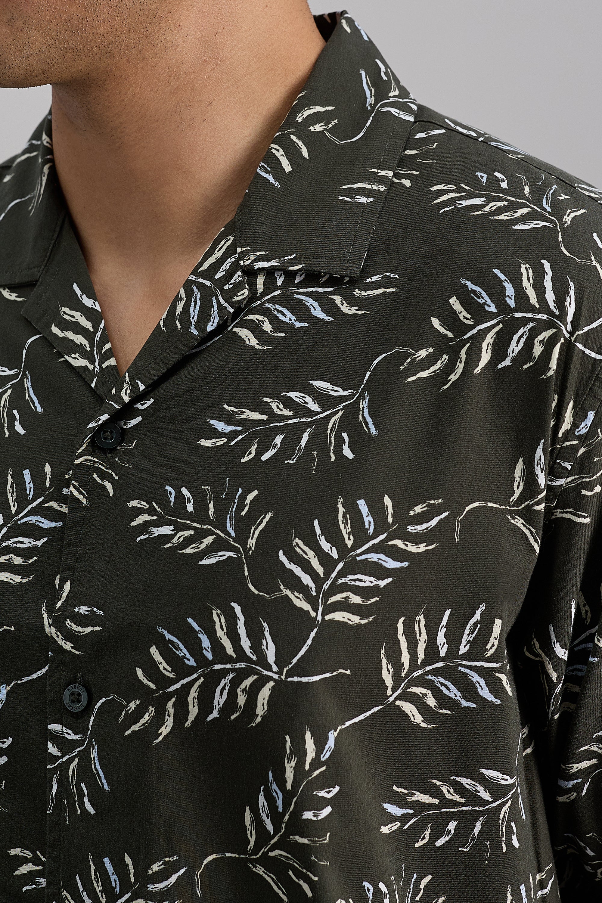 Short Sleeve Tropical Camp Shirt - Dark Green