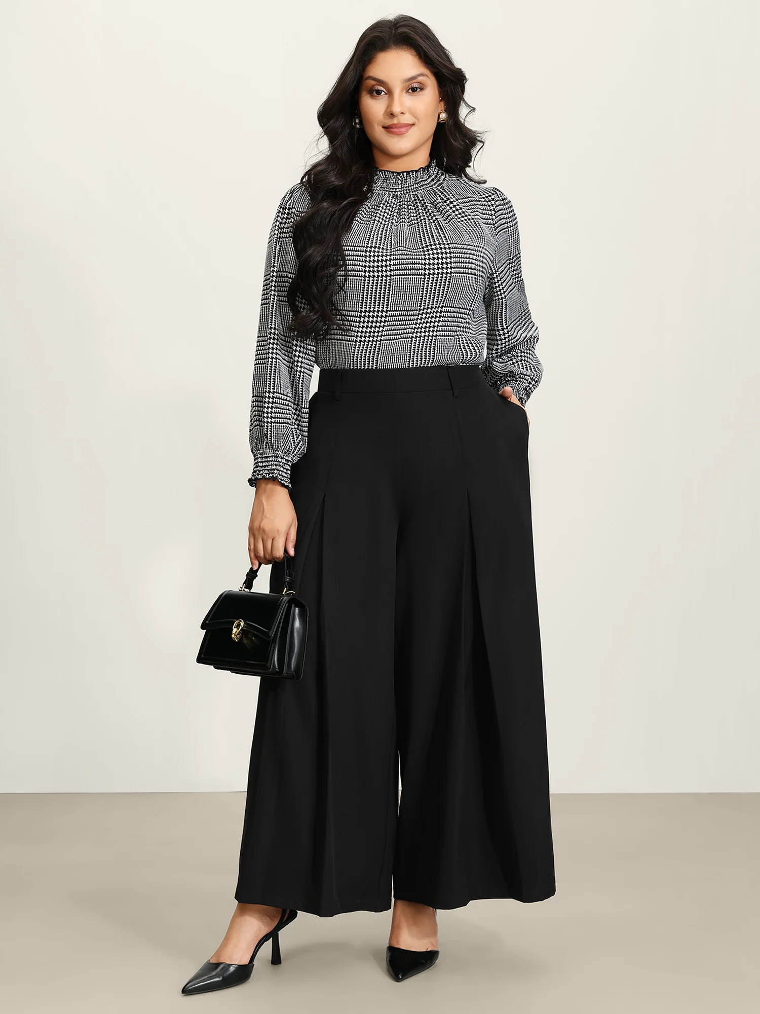 Plain Pleated Details Wide-Leg Pants